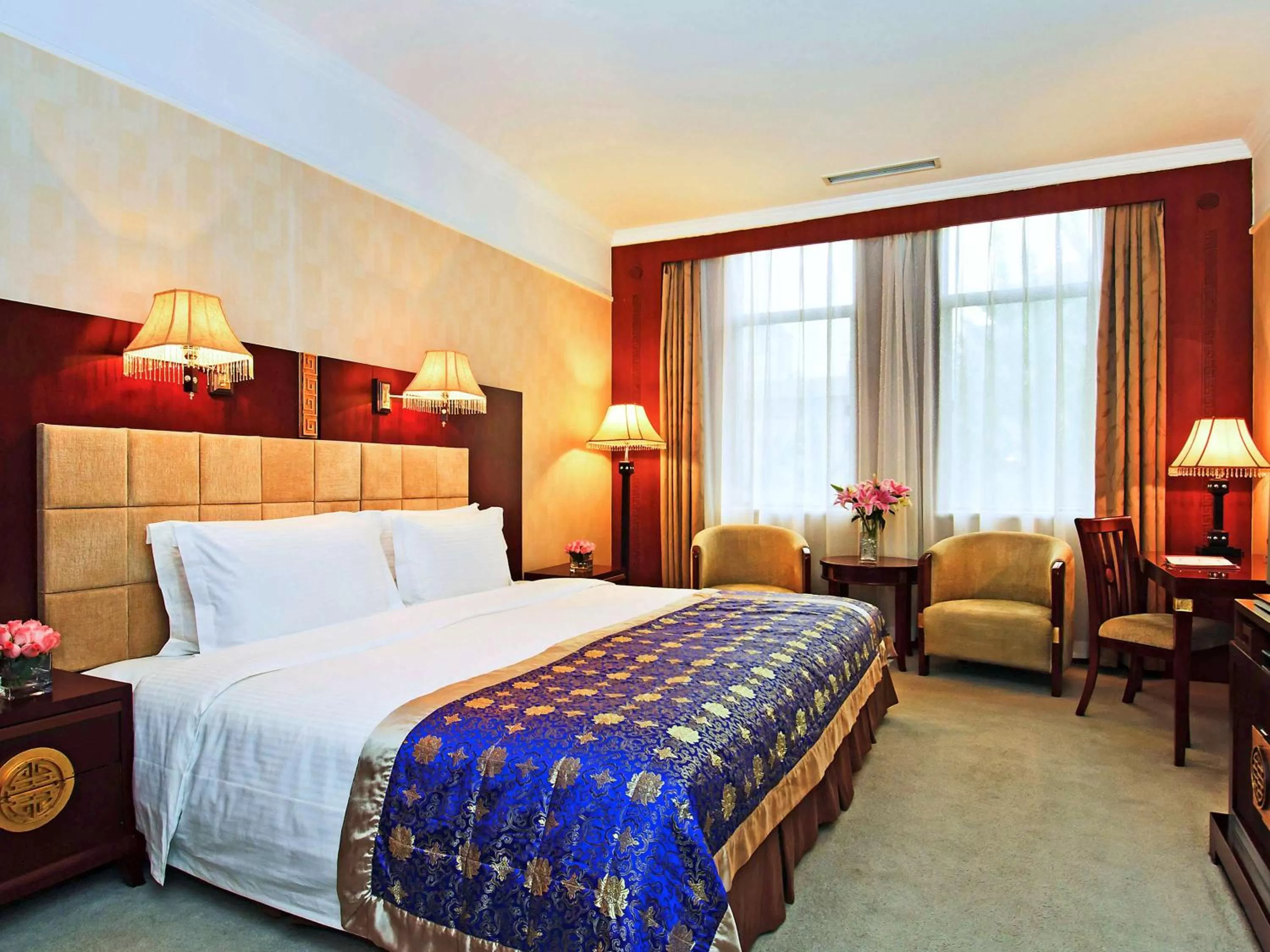 Photo of the whole room, Bed in Grand Mercure Xian On Renmin Square