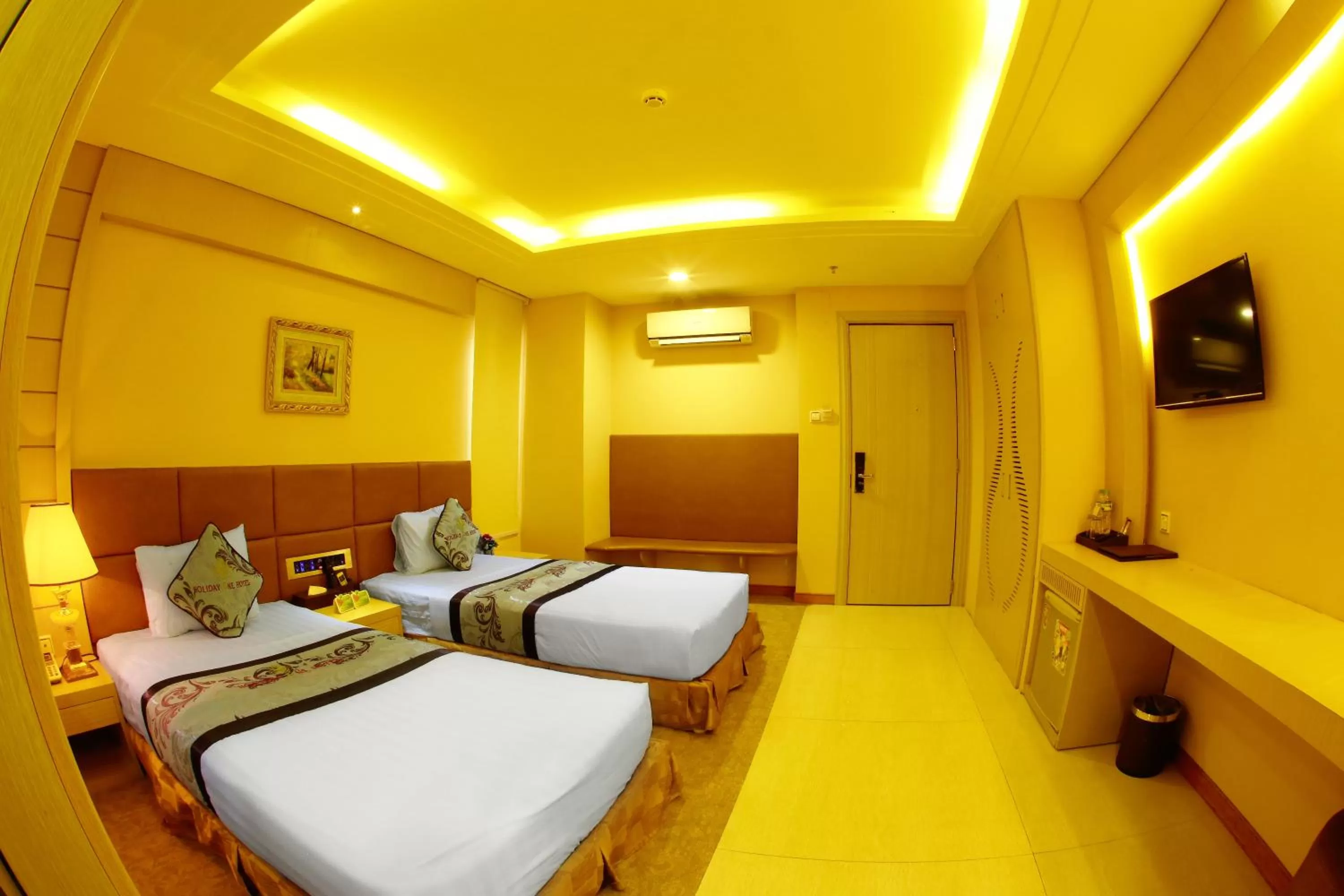 Photo of the whole room, Bed in Holiday One Can Tho Hotel