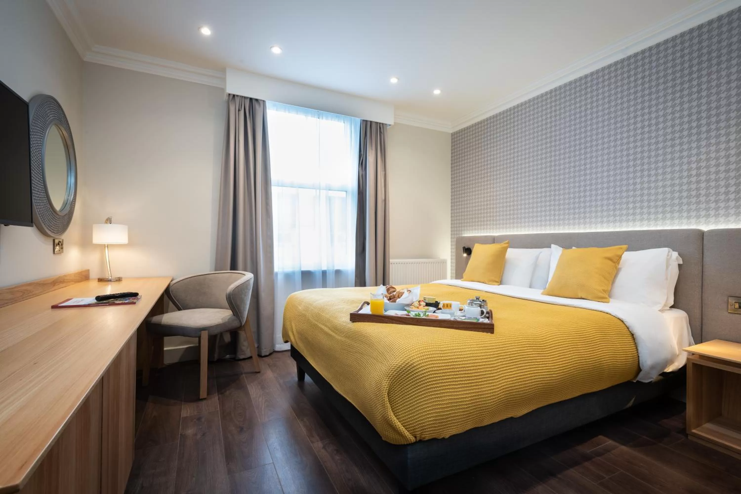 Photo of the whole room, Bed in Brandon Hall Hotel & Spa Warwickshire