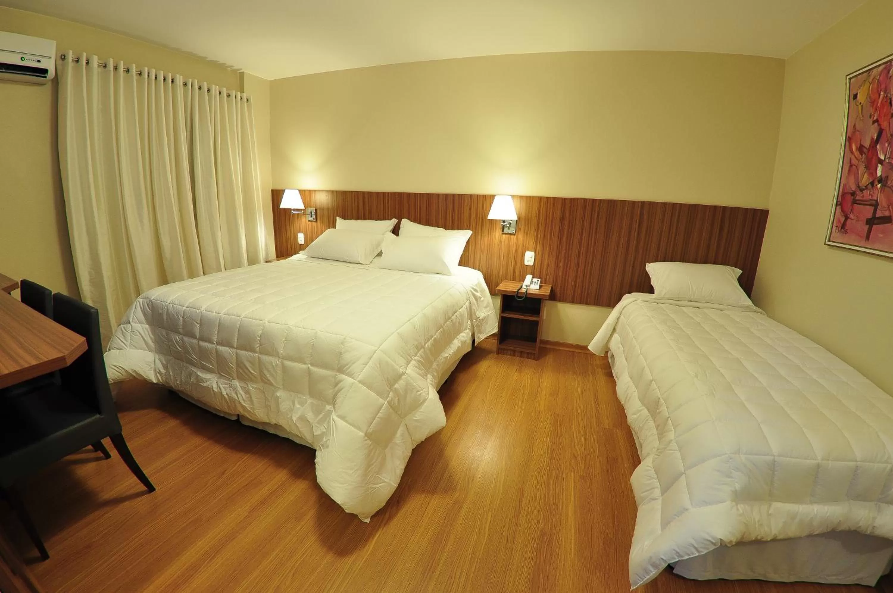 Photo of the whole room, Bed in Rothenburg Hotel