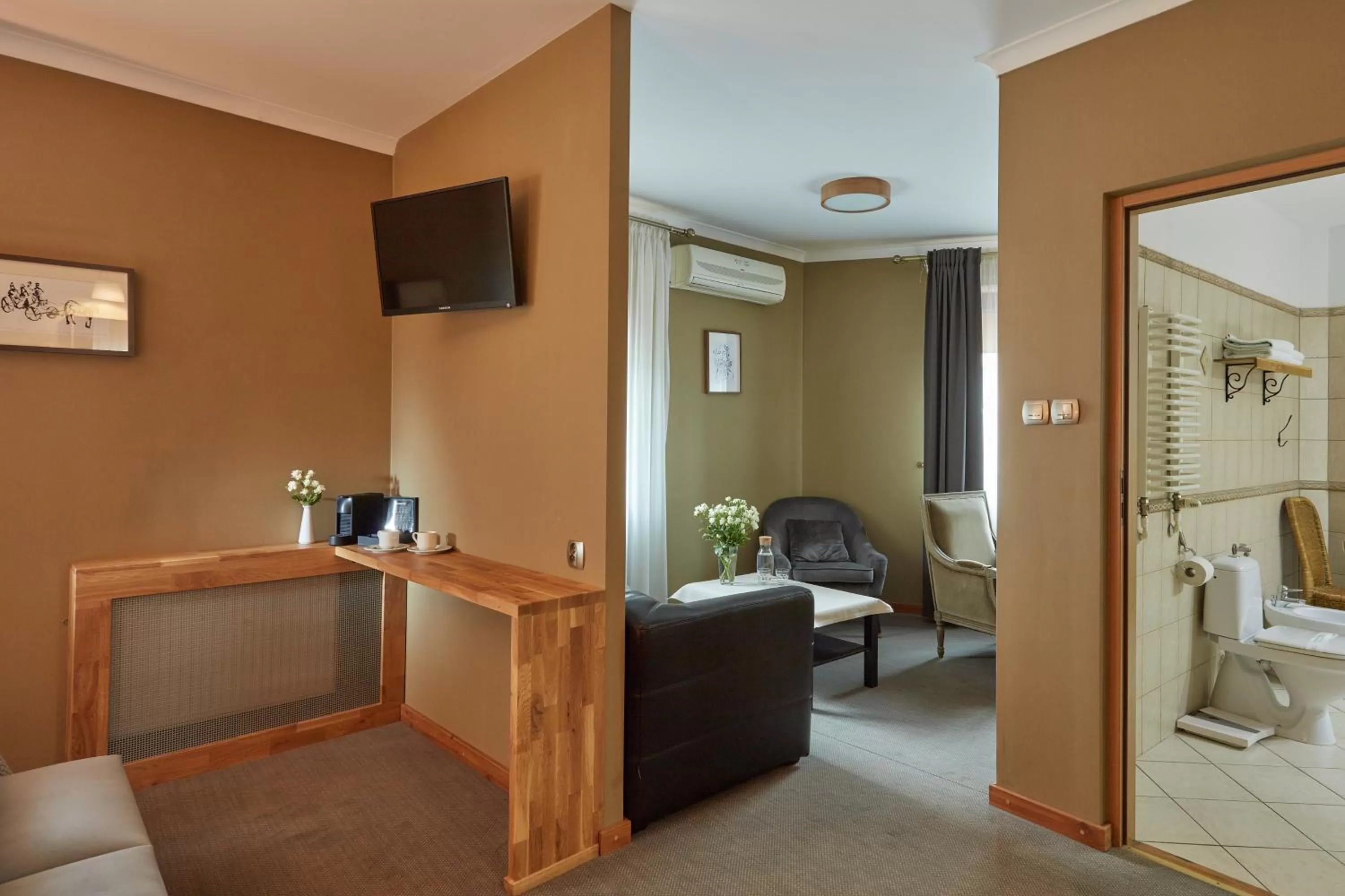 Toilet in Hotel Batory