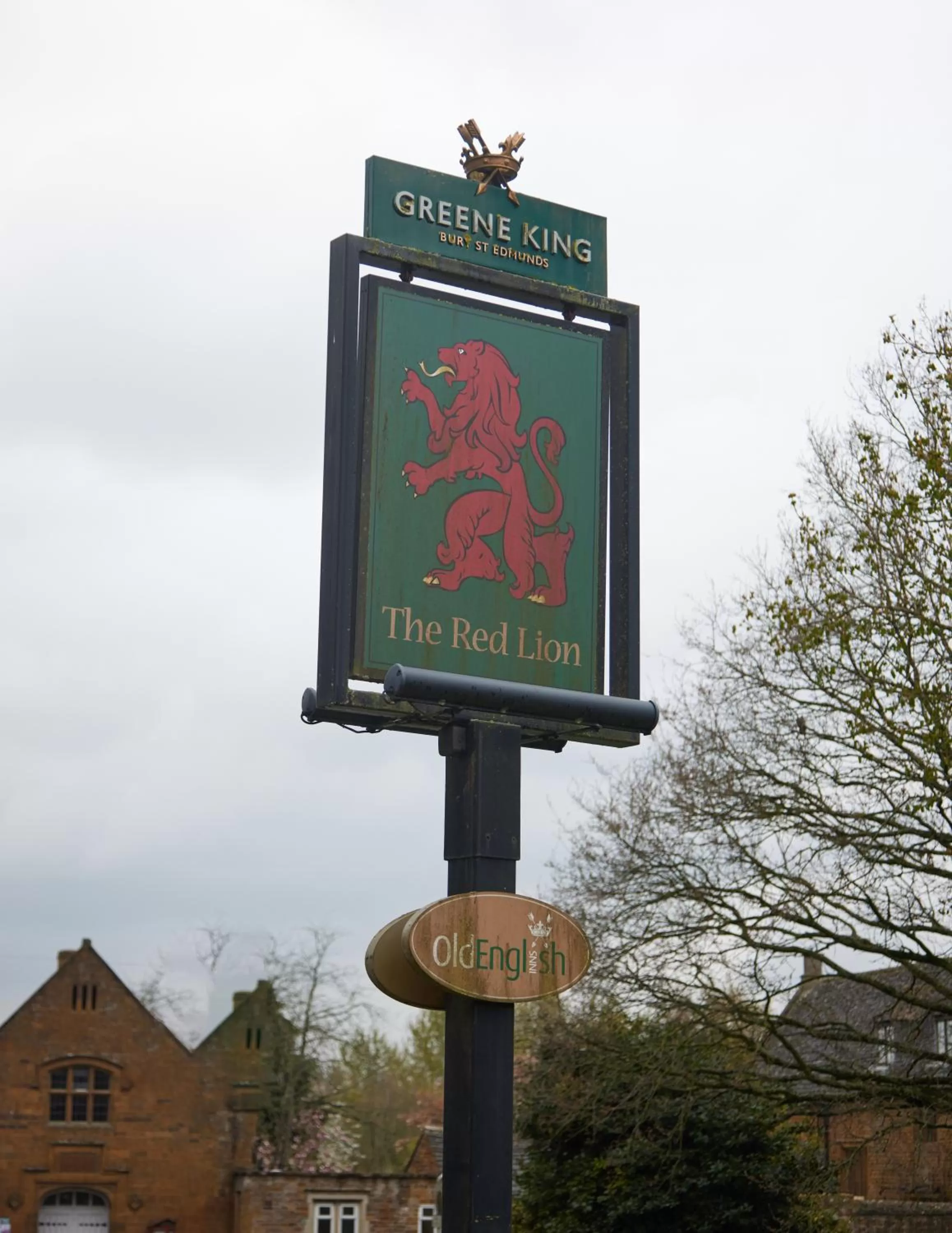 Logo/Certificate/Sign in Red Lion Hotel by Greene King Inns