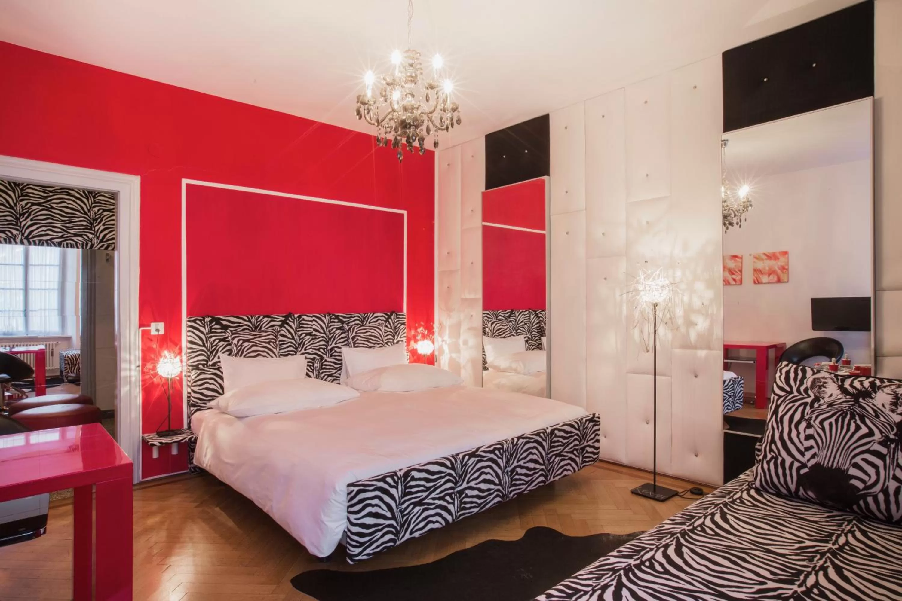 Double Room Charme Sauvage Zebra - Grand Lit in Caffè dell'Arte Boutique Rooms Locarno