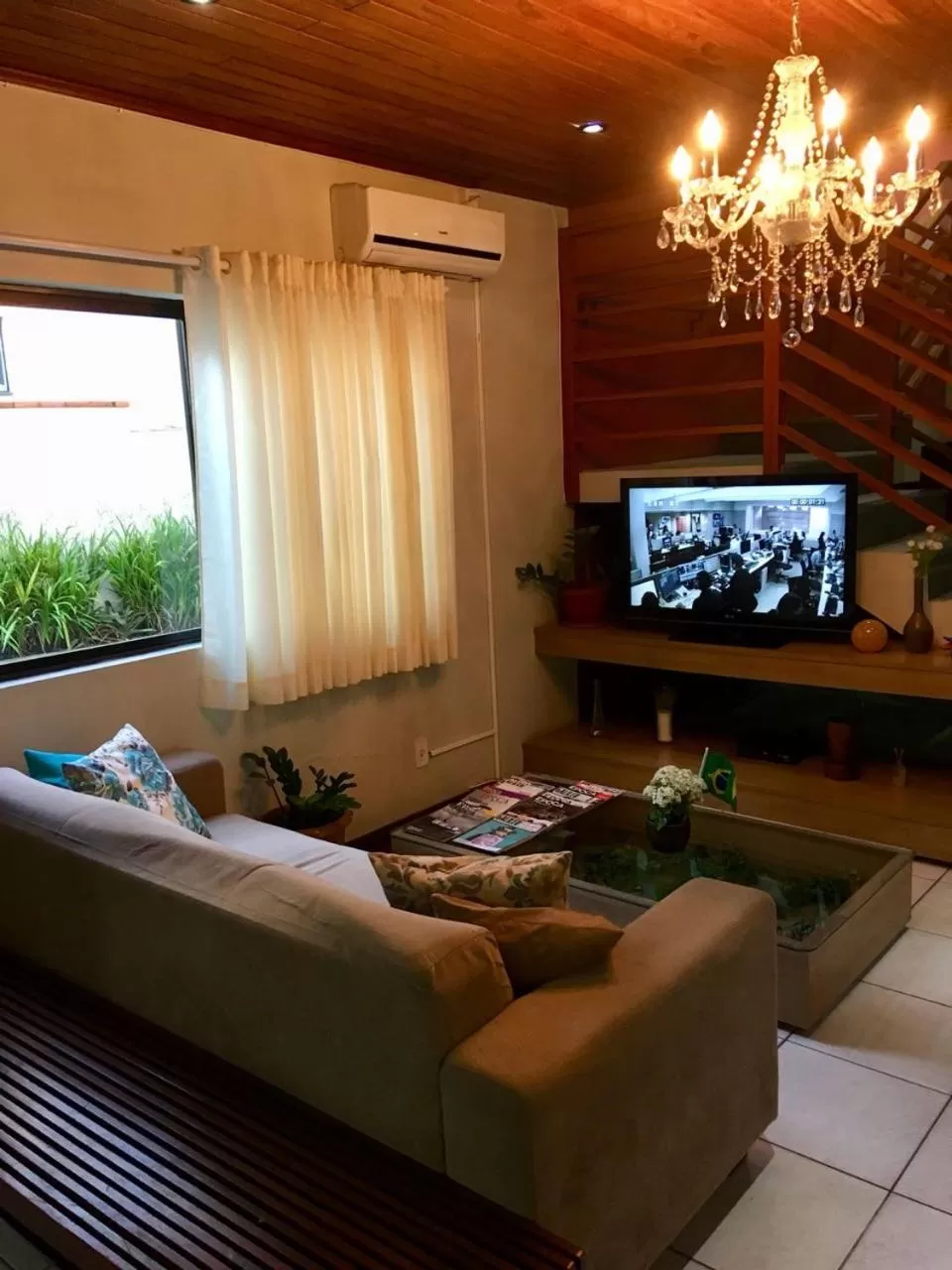 Lobby or reception, TV/Entertainment Center in Hotel Cambirela