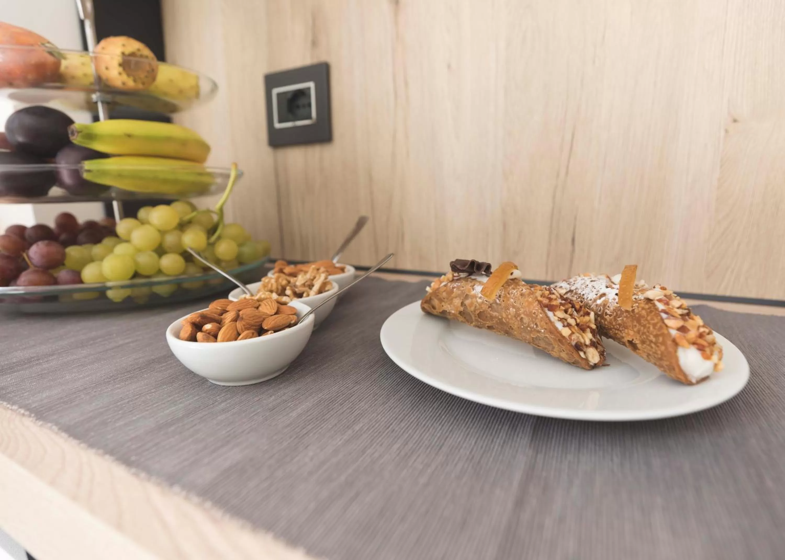 Breakfast in Thalya Luxury Rooms