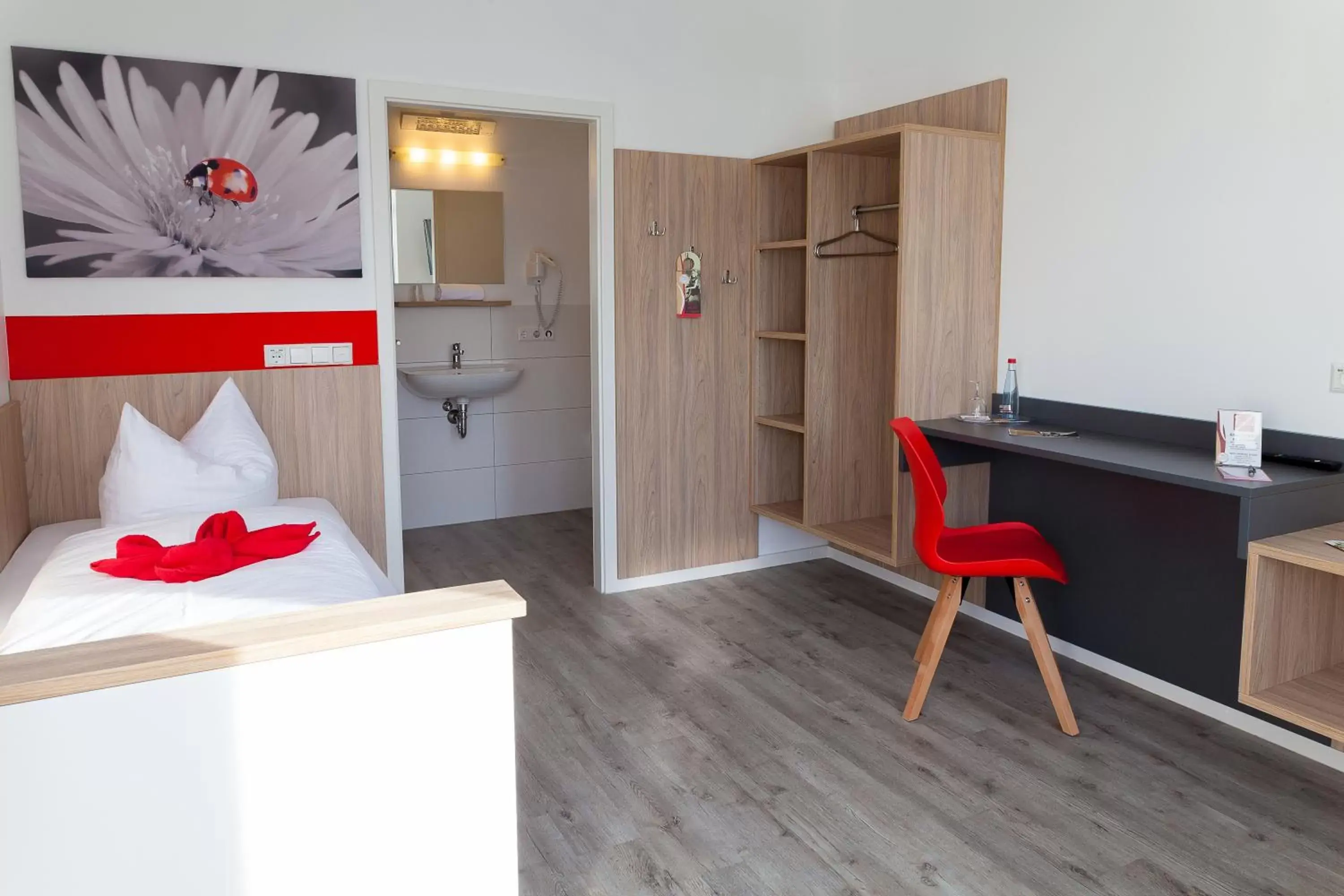 Deluxe Single Room - single occupancy in Hotel Hohenloher Tor Deluxe Single Room - single occupancy in Hotel Hohenloher Tor