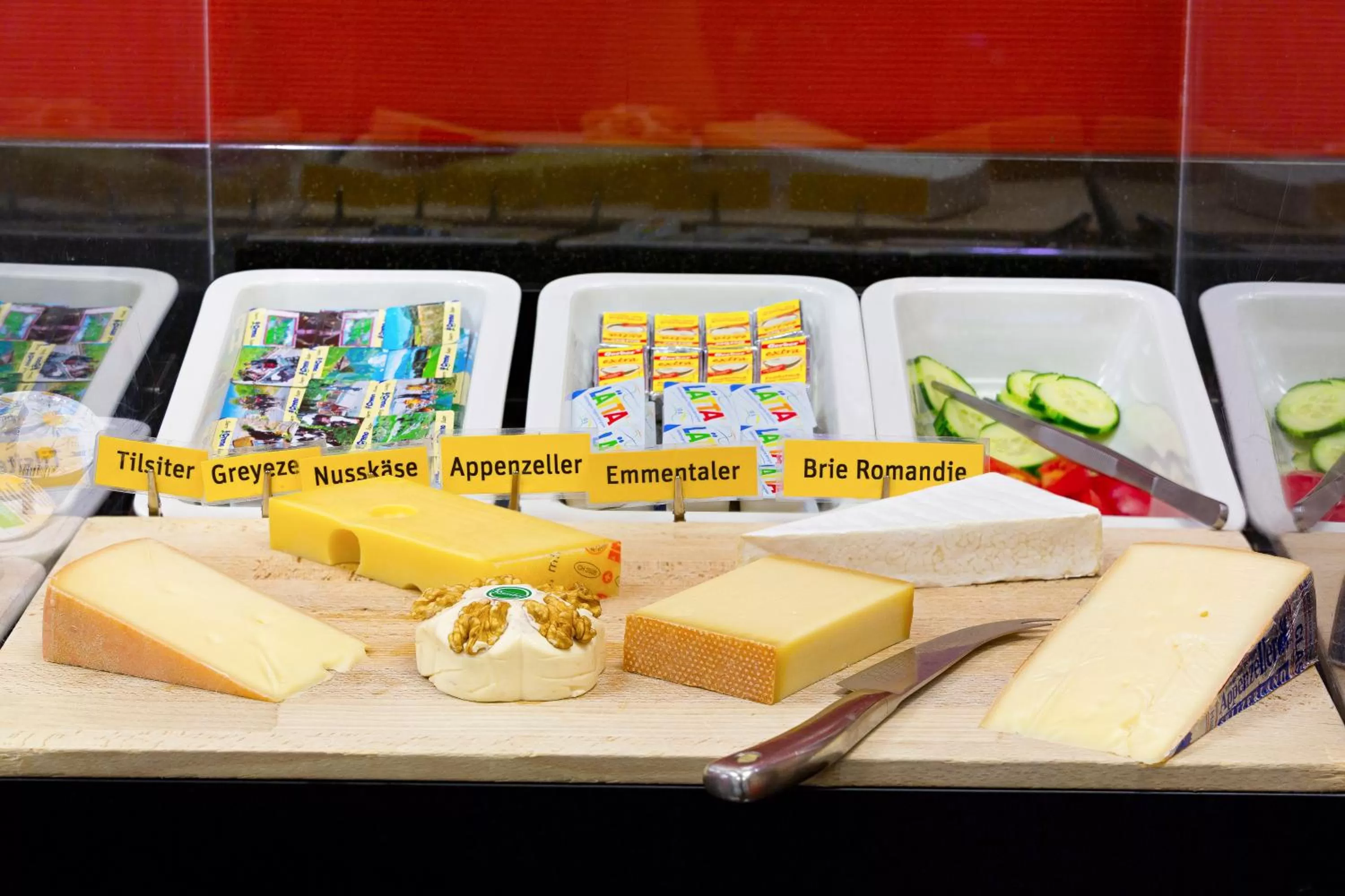 Restaurant/places to eat in Hotel Wartmann am Bahnhof