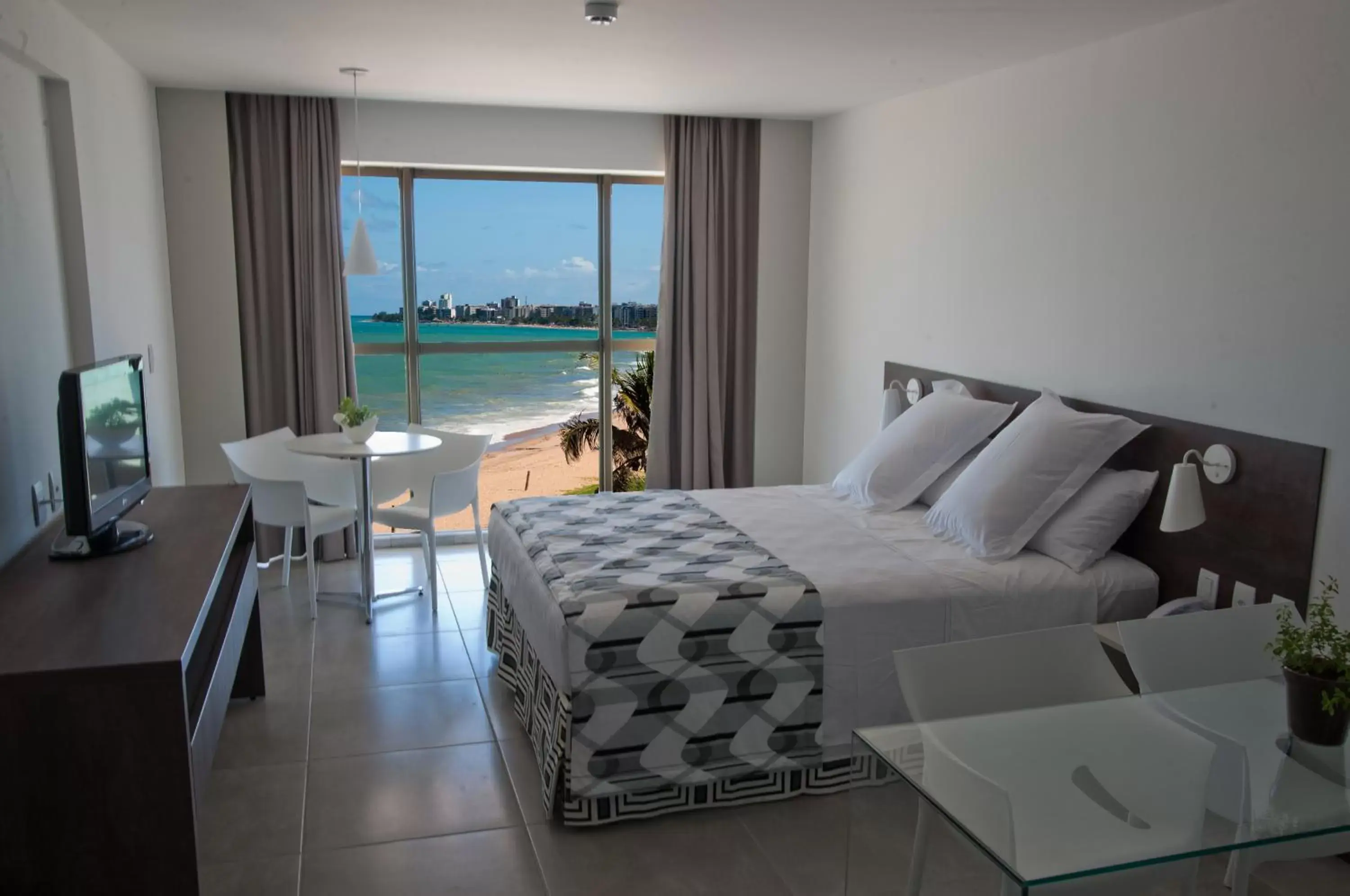 Deluxe Double Room with Frontal Ocean View in Ritz Suites Grand Hotel Boutique Deluxe Double Room with Frontal Ocean View in Ritz Suites Grand Hotel Boutique