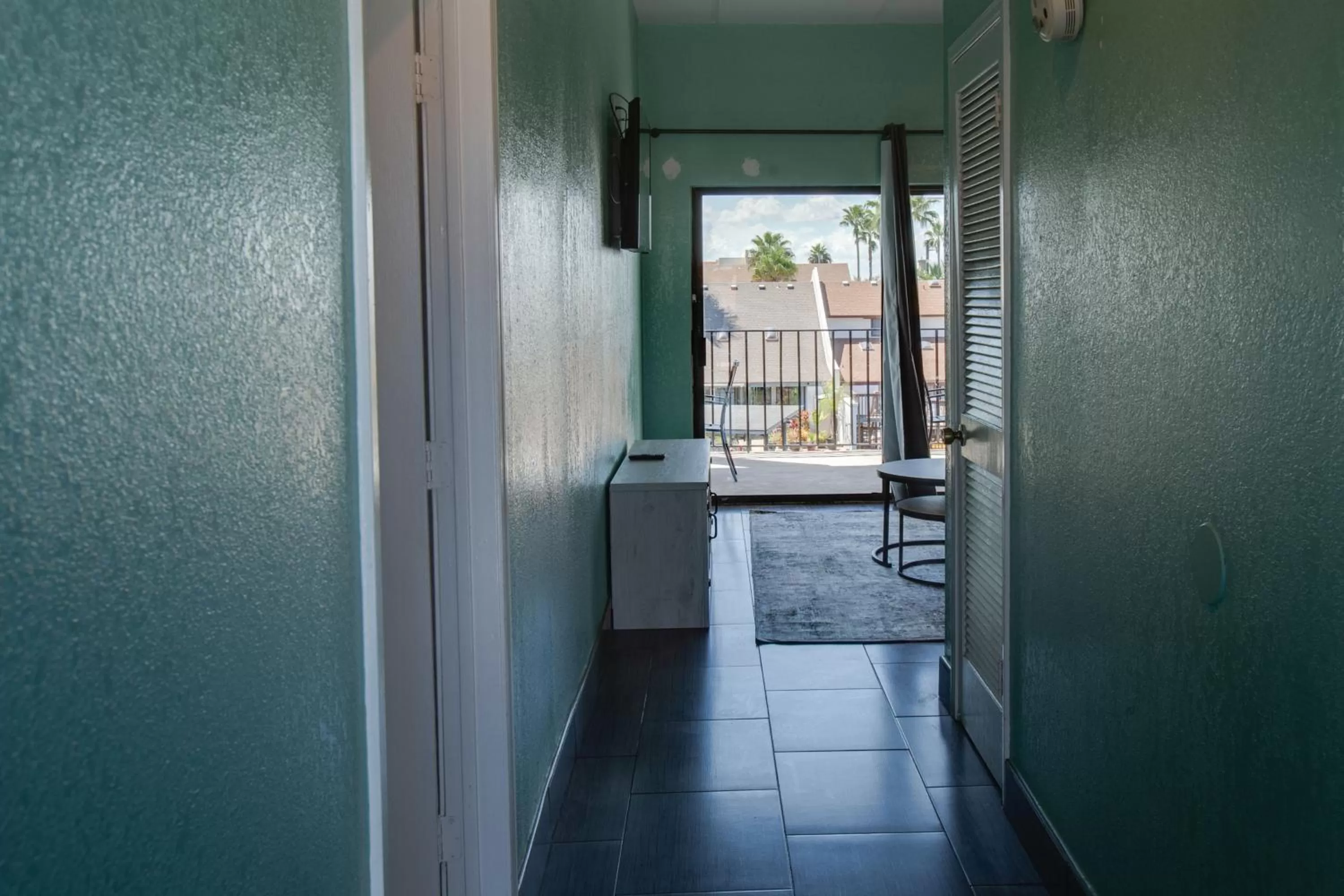 Three-Bedroom Villa in WindWater Hotel and Marina