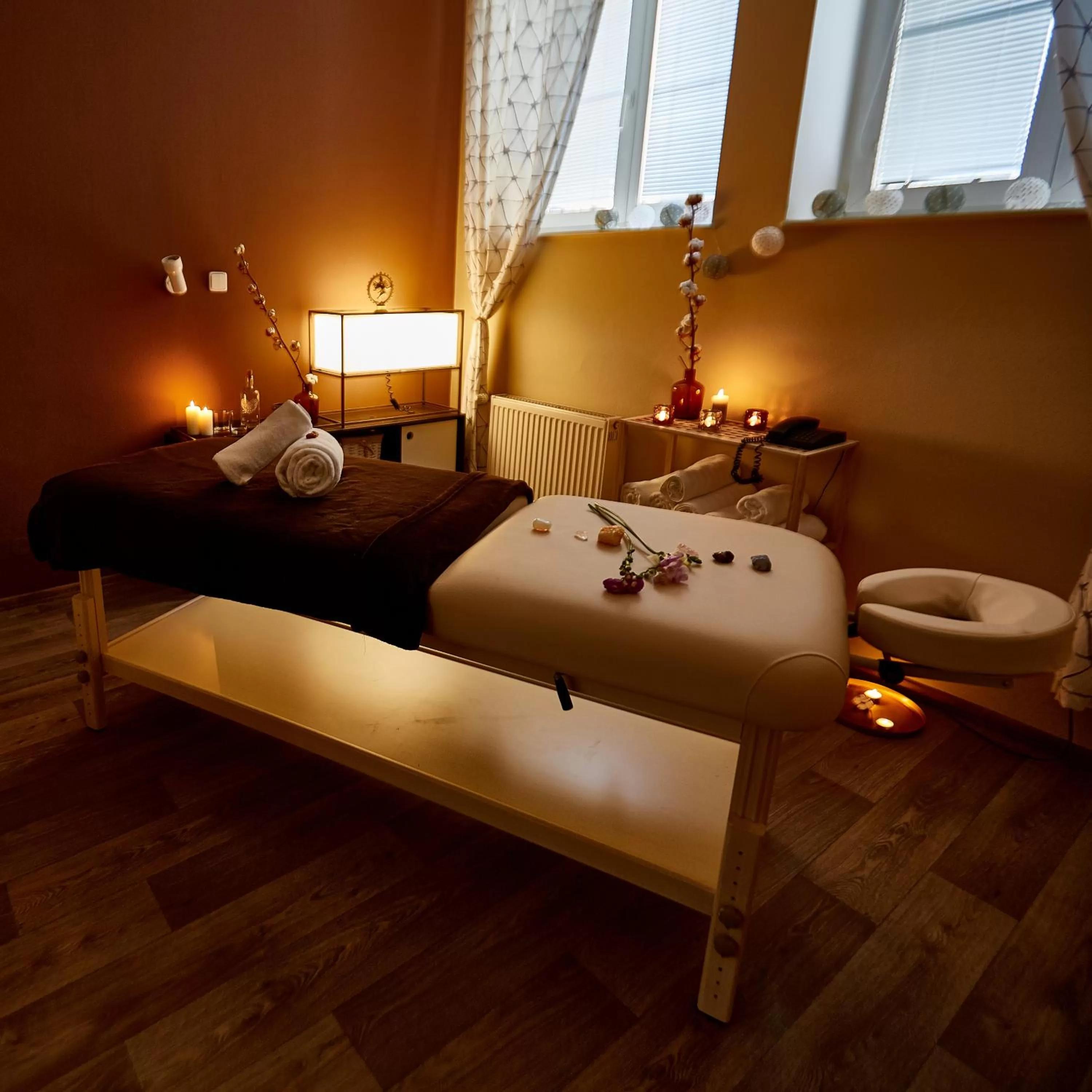 Massage, Bed in Hotel Rehavital