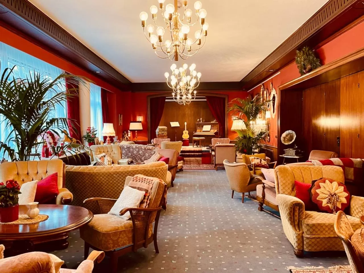 Seating area in Tante ALMA's Mannheimer Hotel