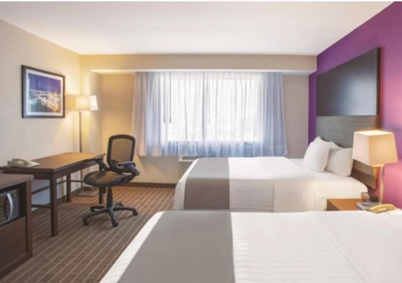 Family, Bed in CHN Hotel Monterrey Centro, Trademark Collection by Wyndham