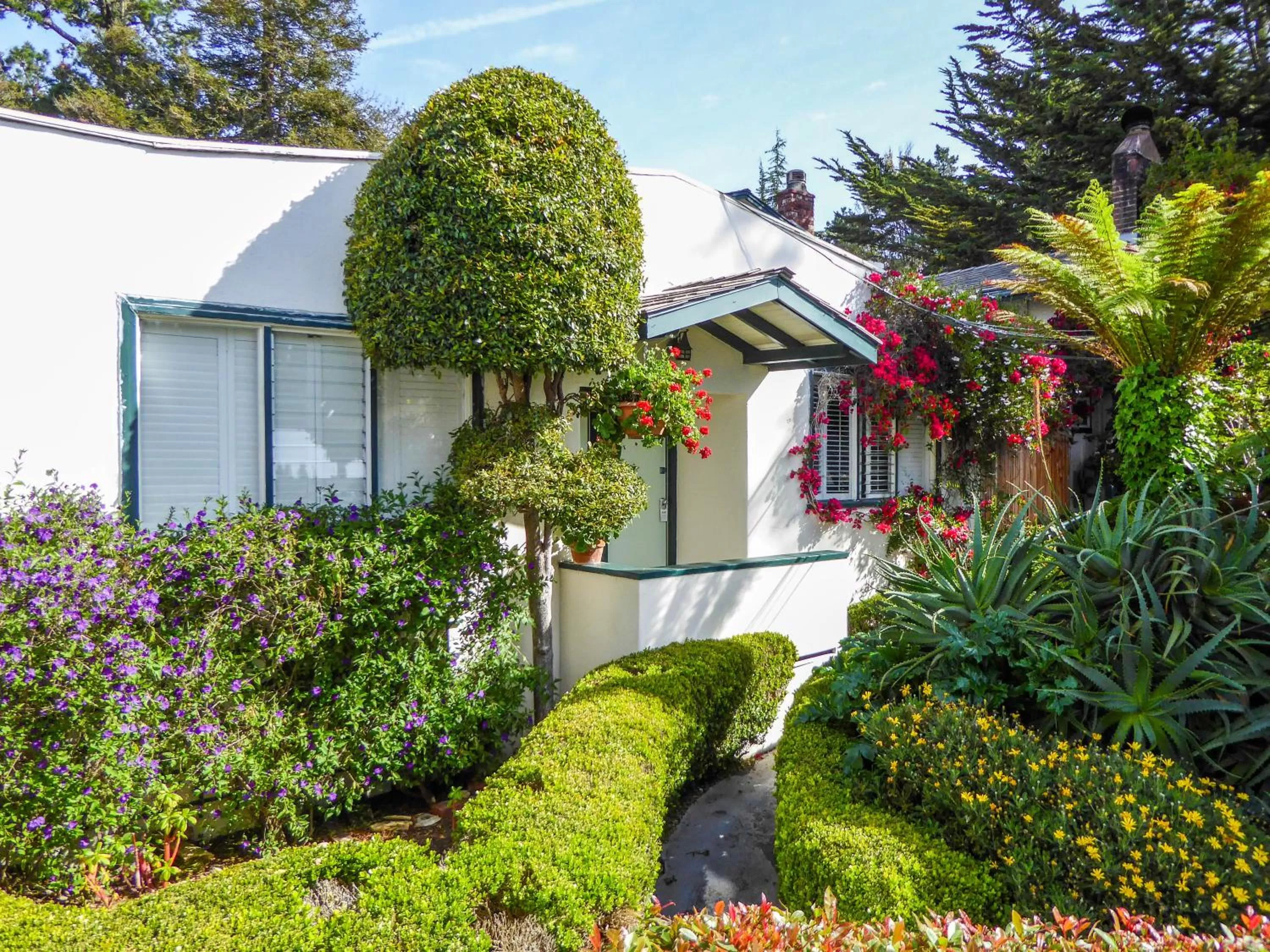 Property building in Carmel Fireplace Inn