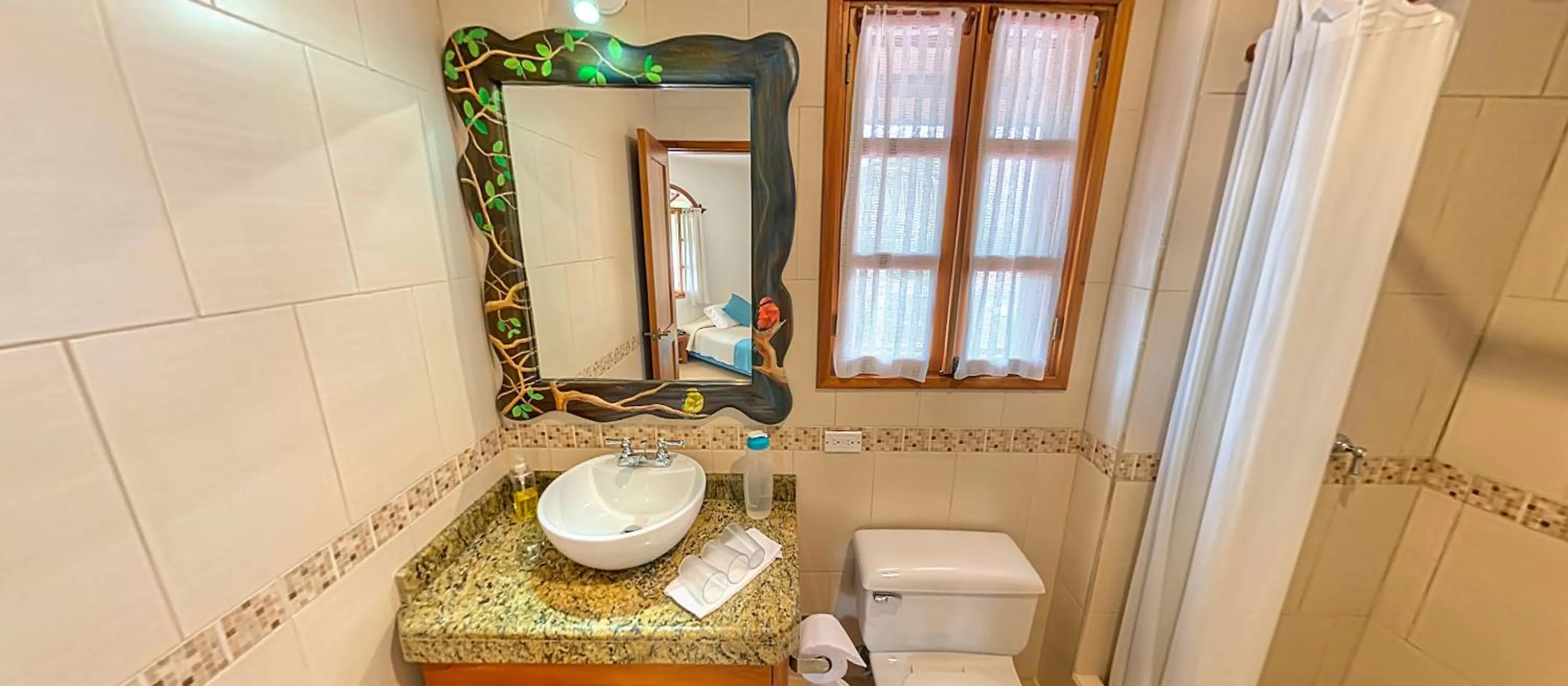 Bathroom in Hotel Galapagos Suites B&B