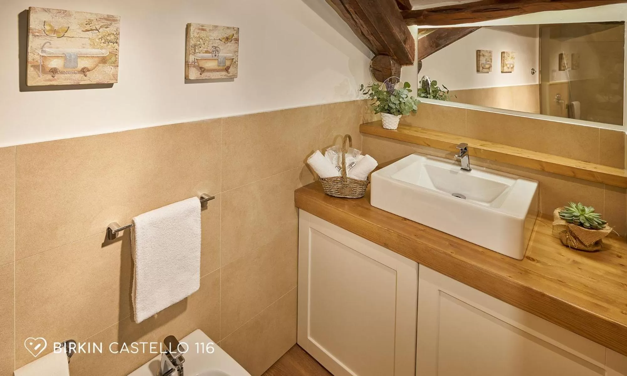Toilet in Albergo Diffuso Birkin Castello