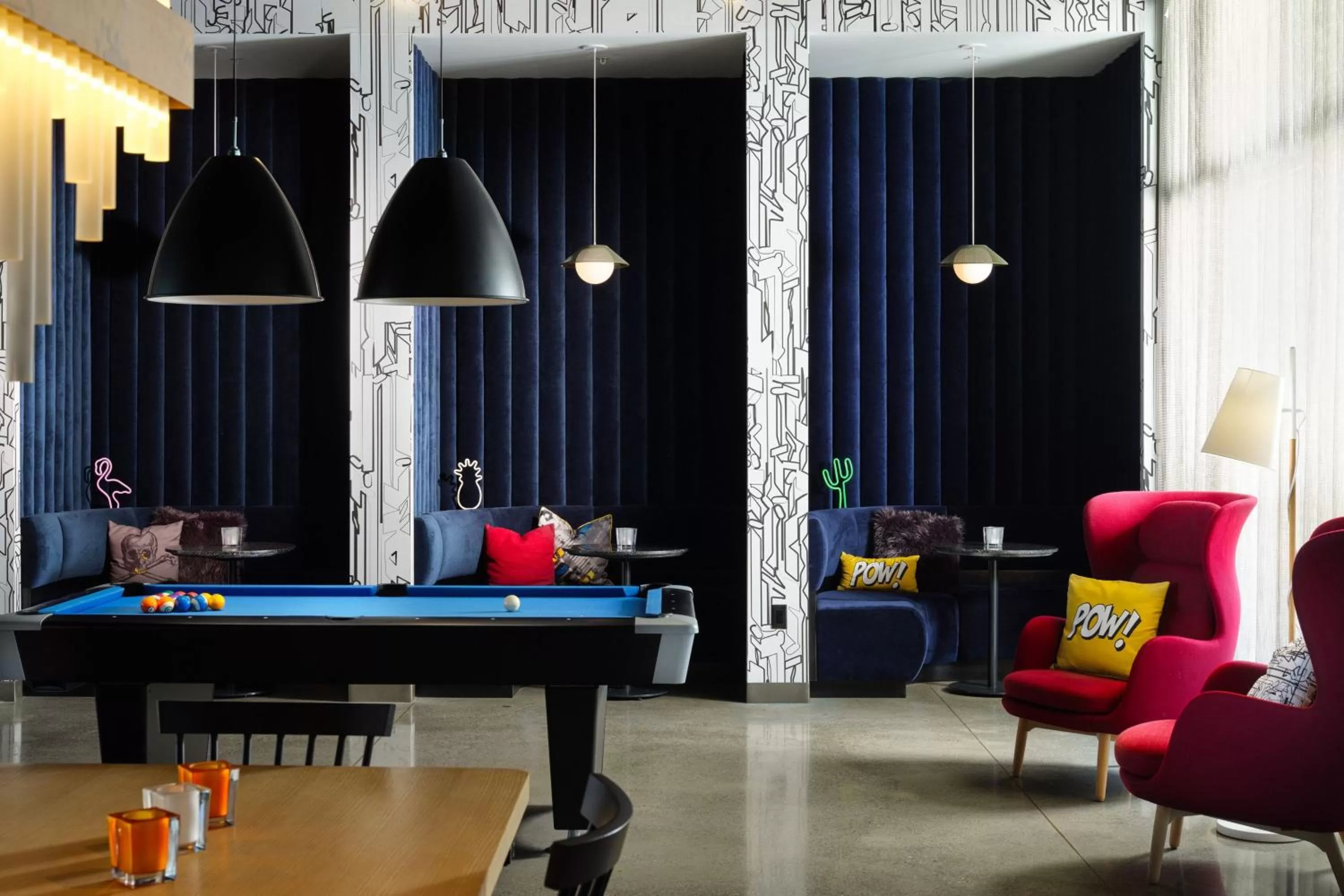 Swimming pool in Aloft Knoxville West