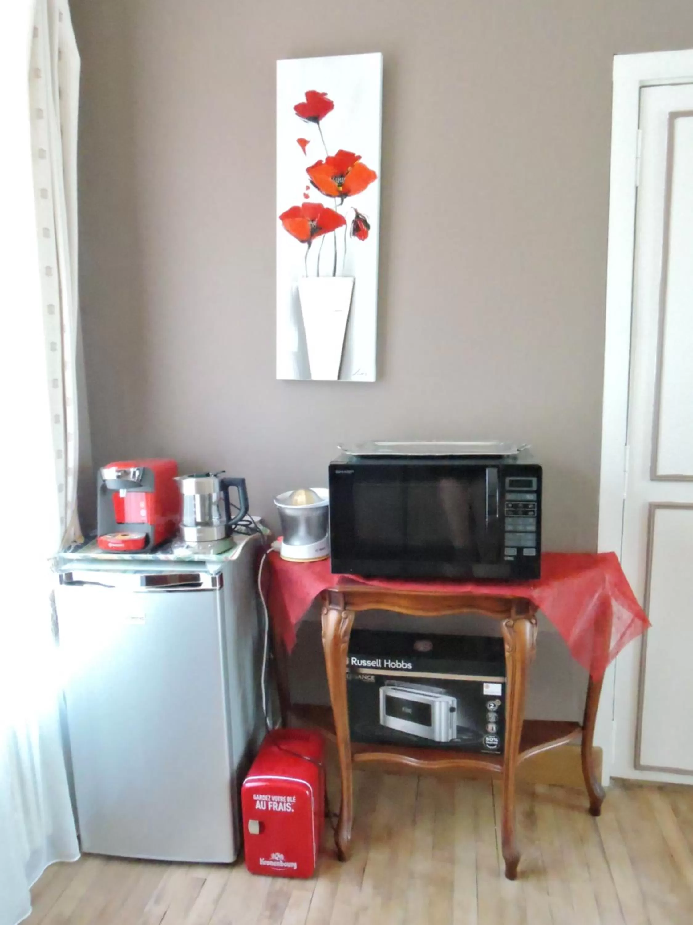 minibar in LES PINGOUINS DE LA MARNE