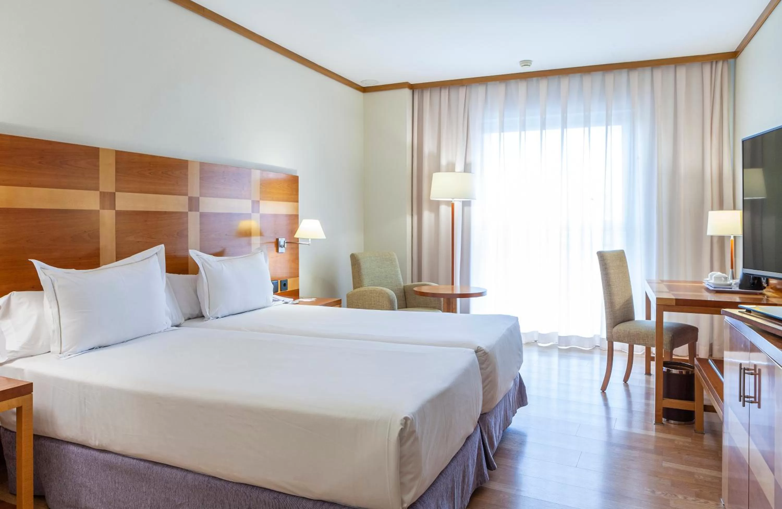 View (from property/room), Bed in Senator Parque Central