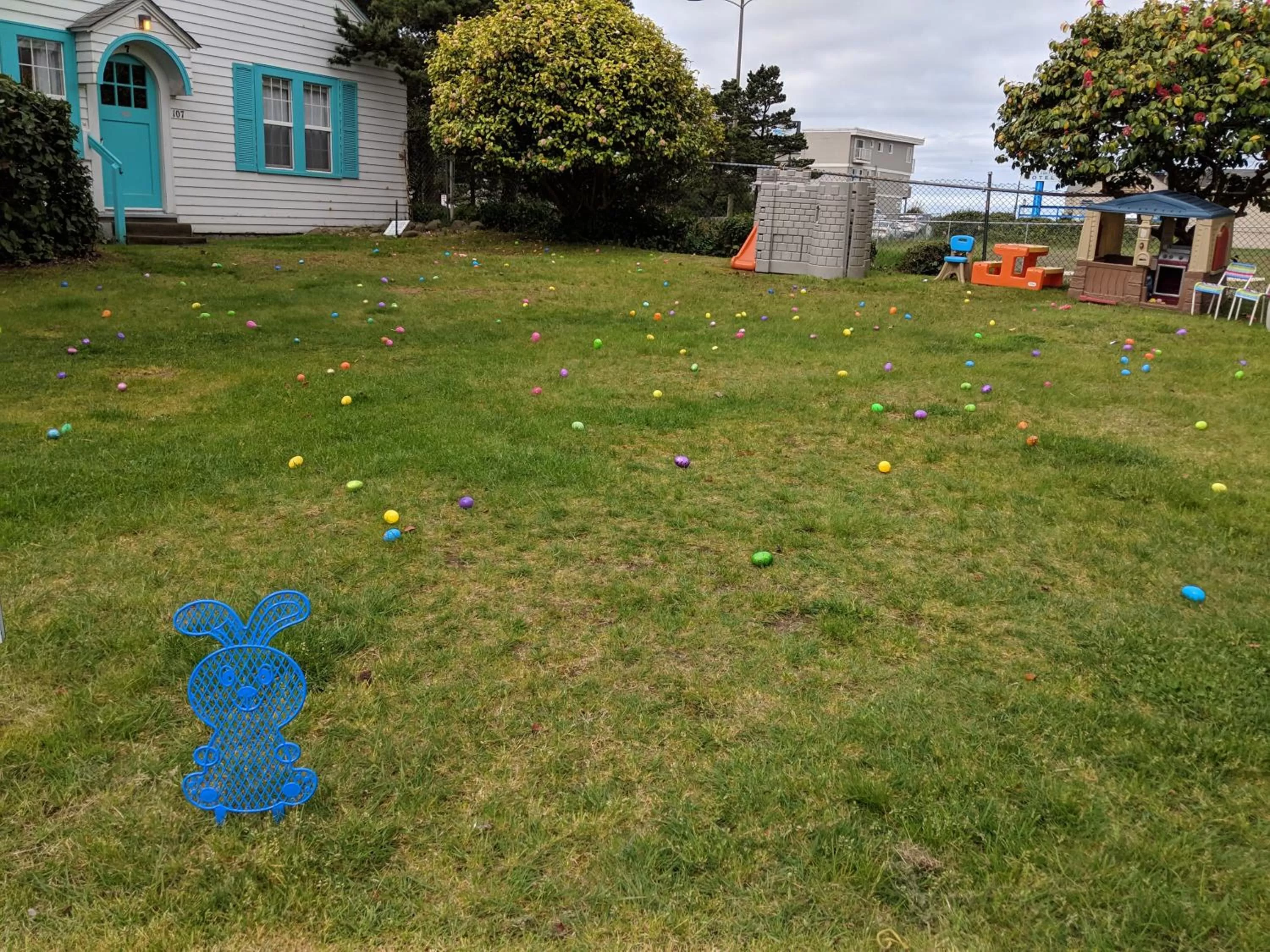 Inner courtyard view in Hillcrest Inn