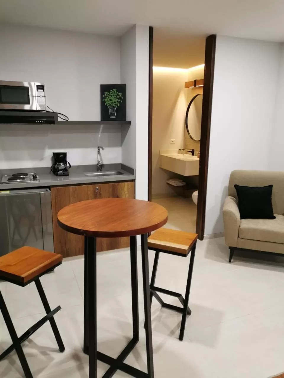 Kitchen or kitchenette, Kitchen/Kitchenette in Kapital Suites