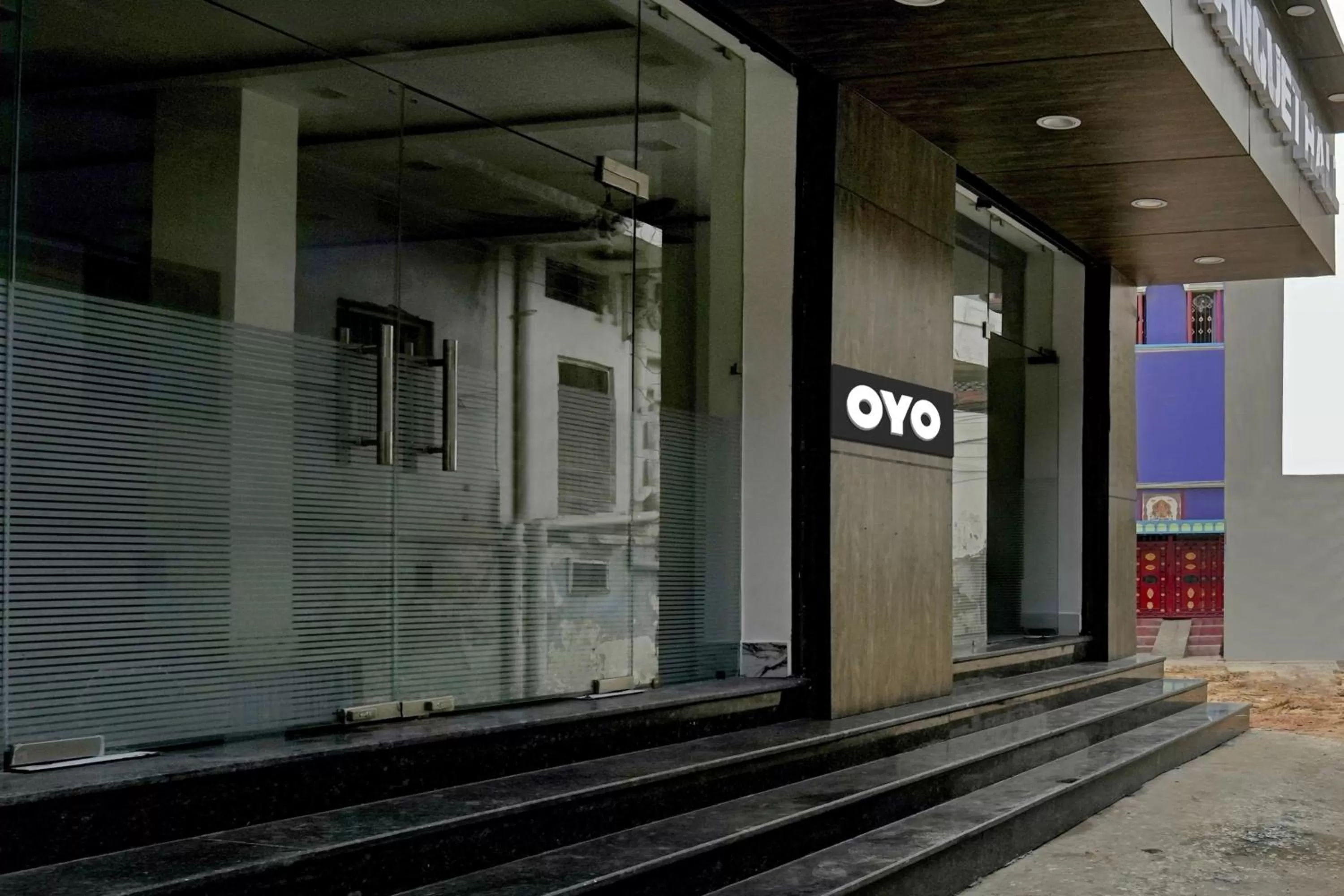 Facade/entrance in OYO Flagship 81547 Hotel MS Inn
