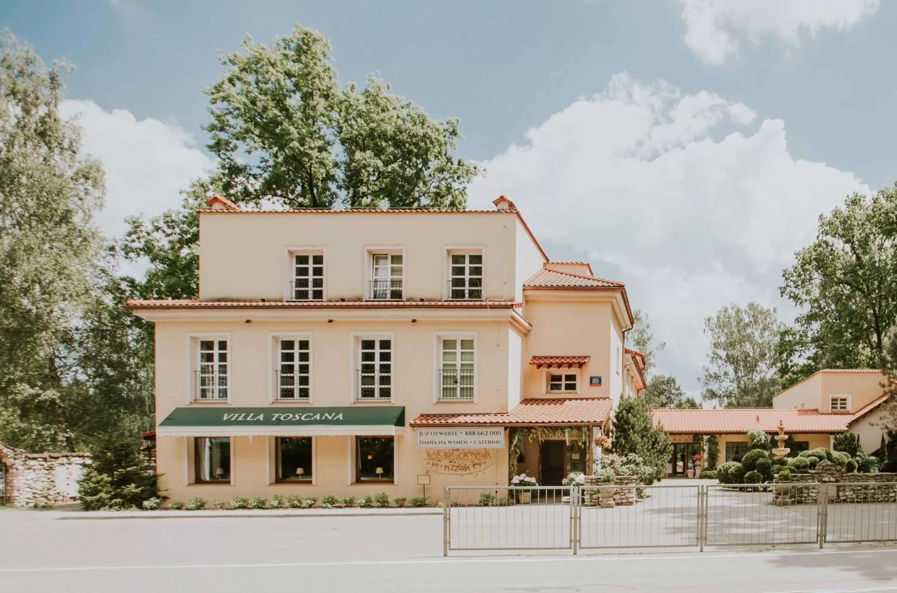 Property Building in Villa Toscana Warszawa