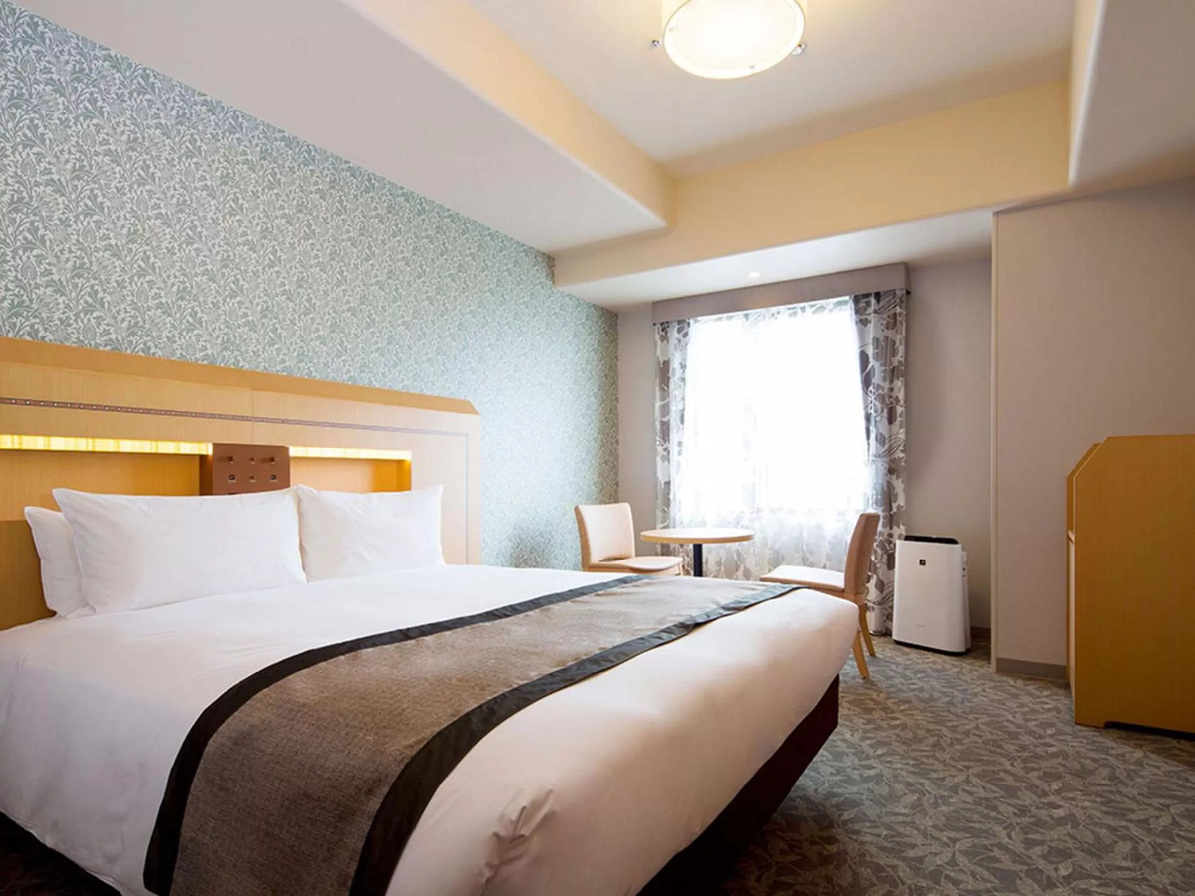 Photo of the whole room, Bed in Hotel Monterey Kobe