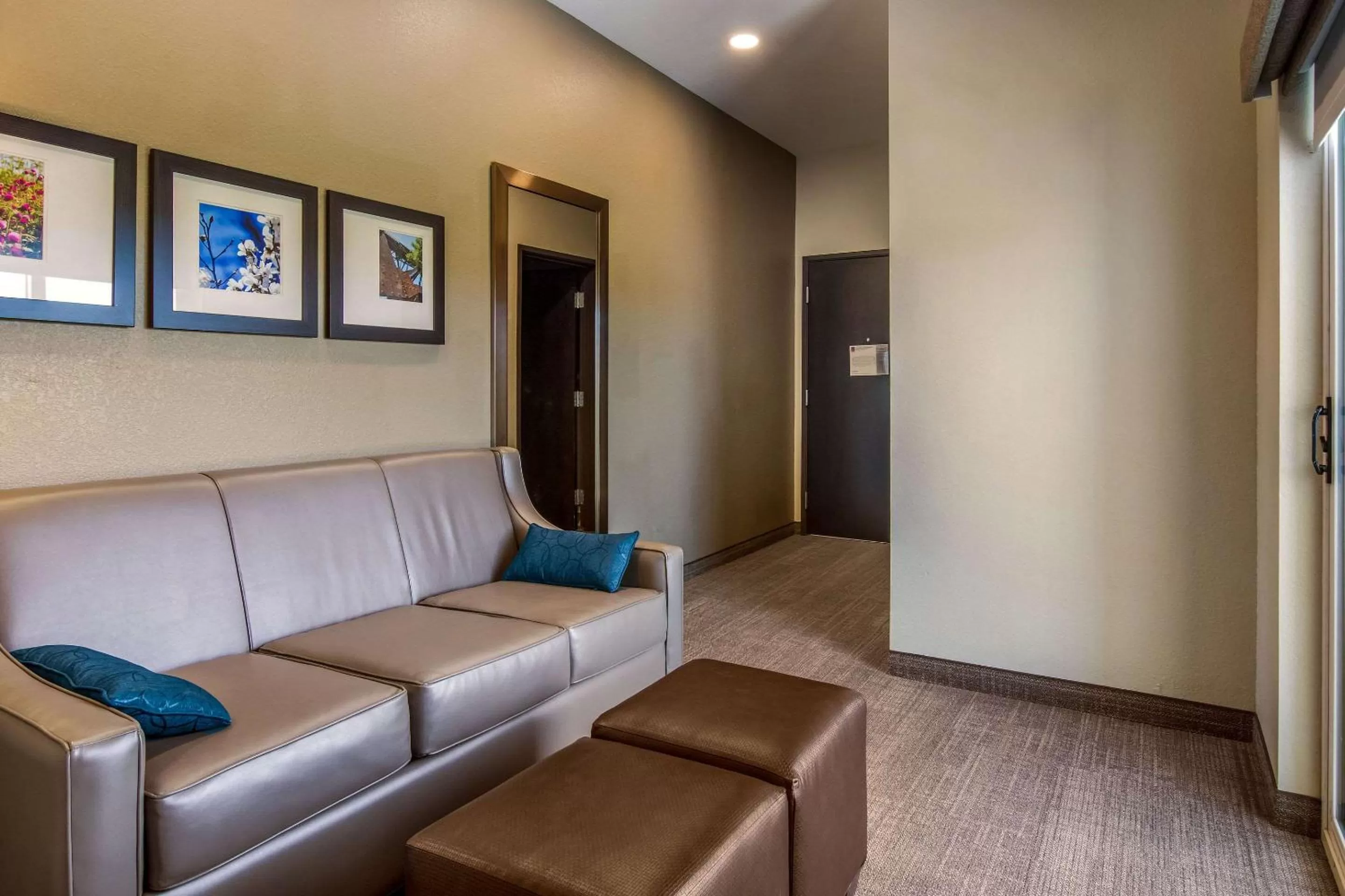 King Suite with Balcony - Non-Smoking in Comfort Suites