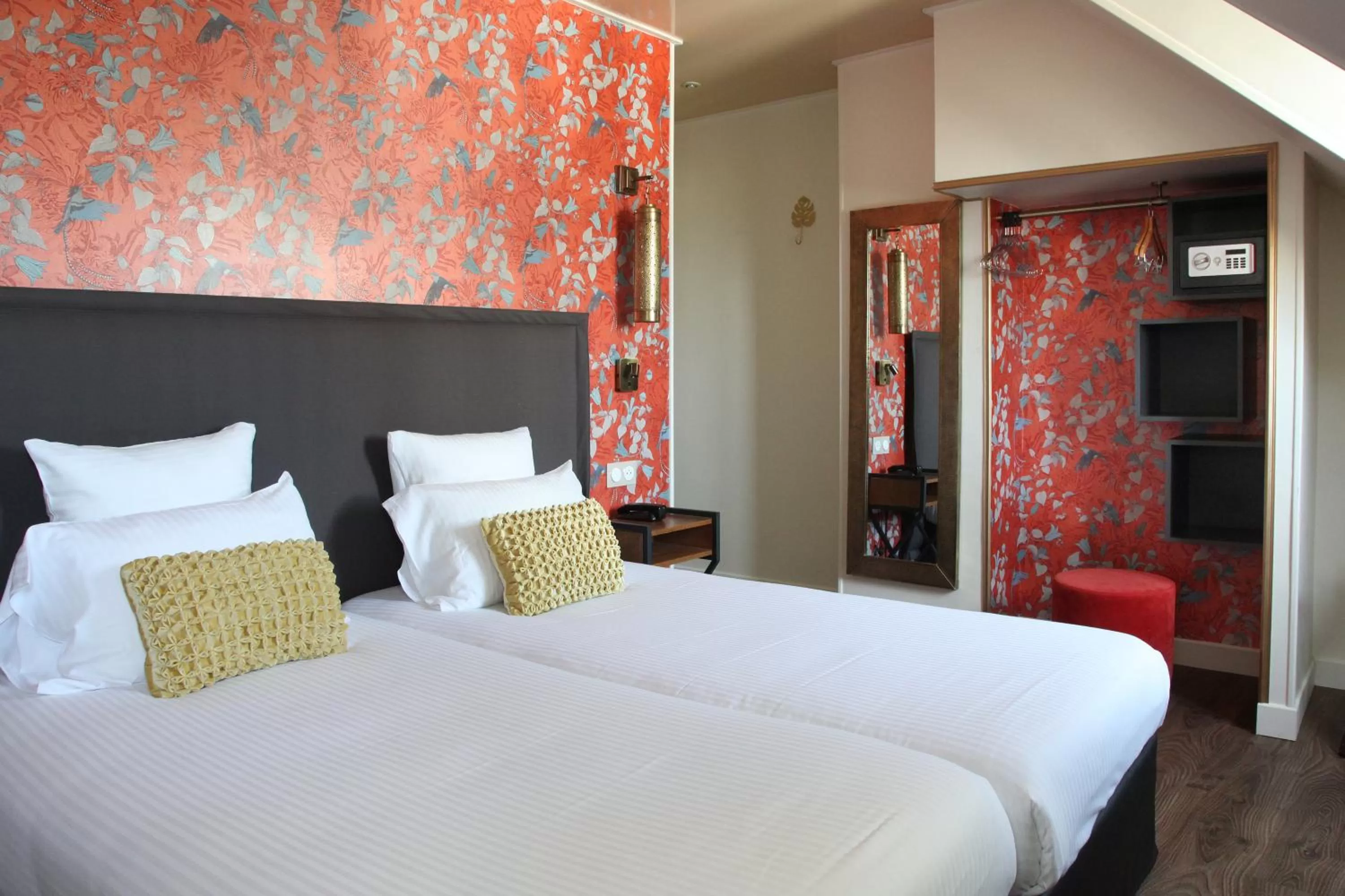 Bed in Moris Grands Boulevards