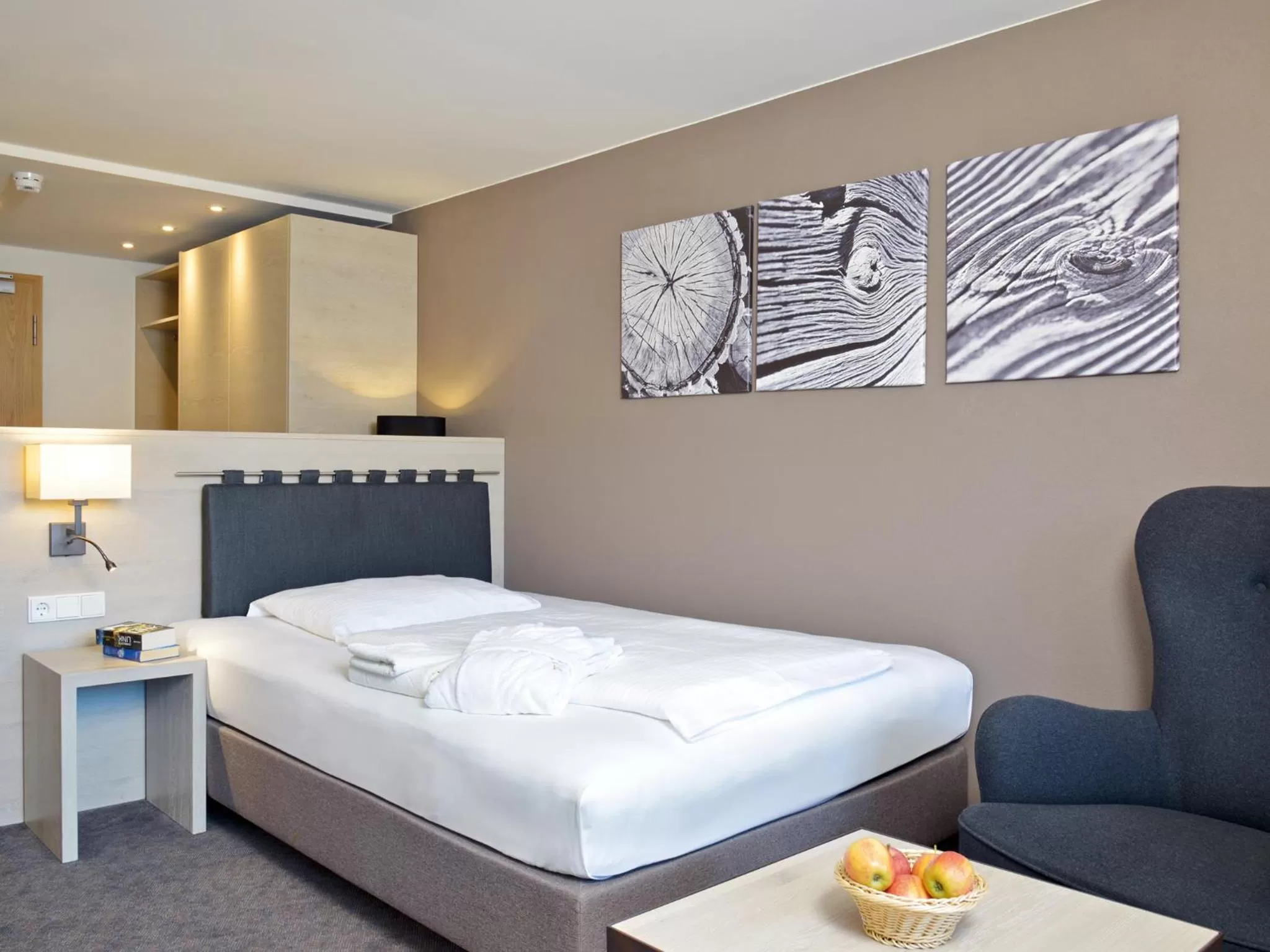 Photo of the whole room, Bed in Hotel Die Krone - Immenstadt-Stein