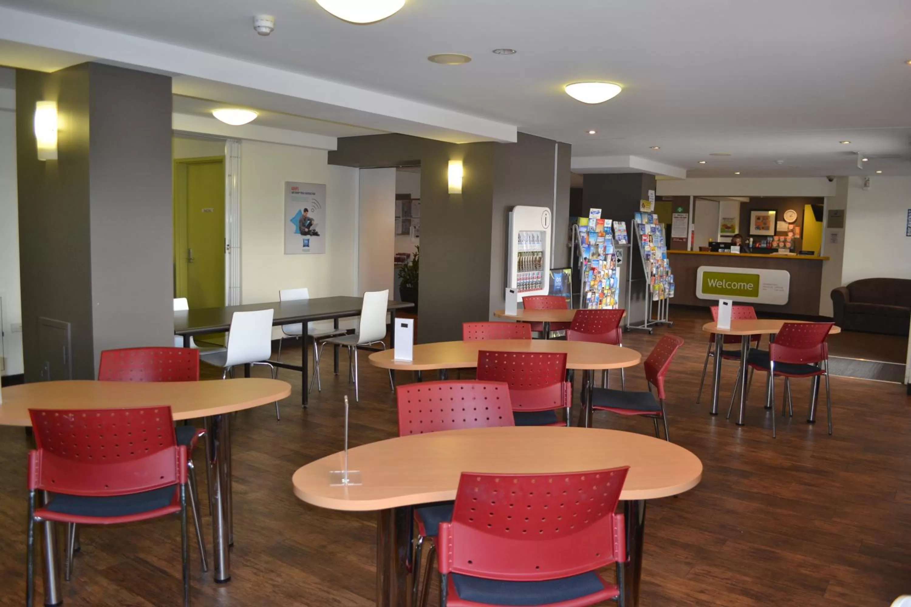 Restaurant/places to eat in ibis Budget Perth Airport