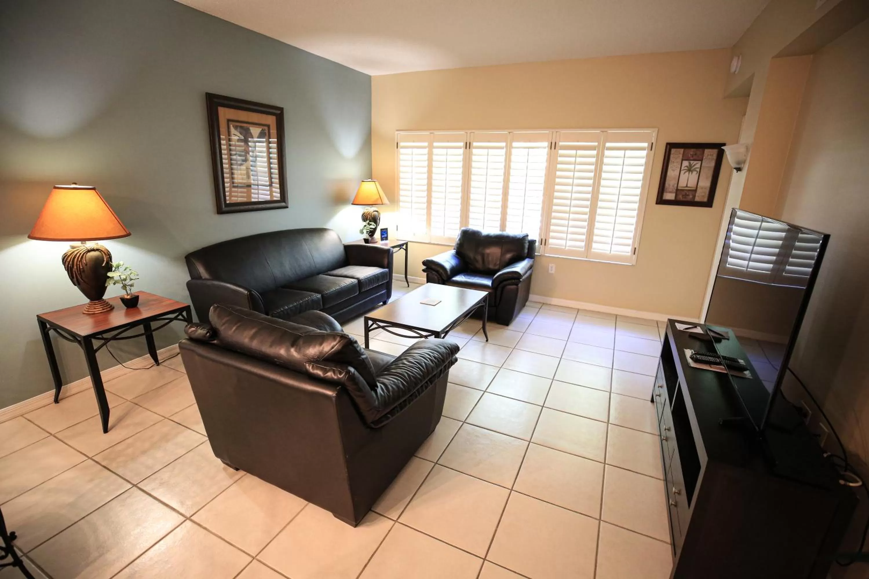 Living room in Legacy Hotel at IMG Academy