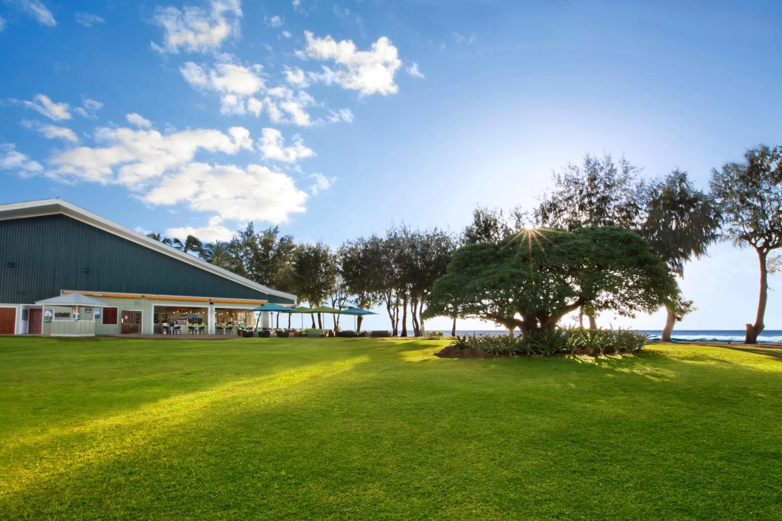 Restaurant/places to eat in Kauai Shores Hotel