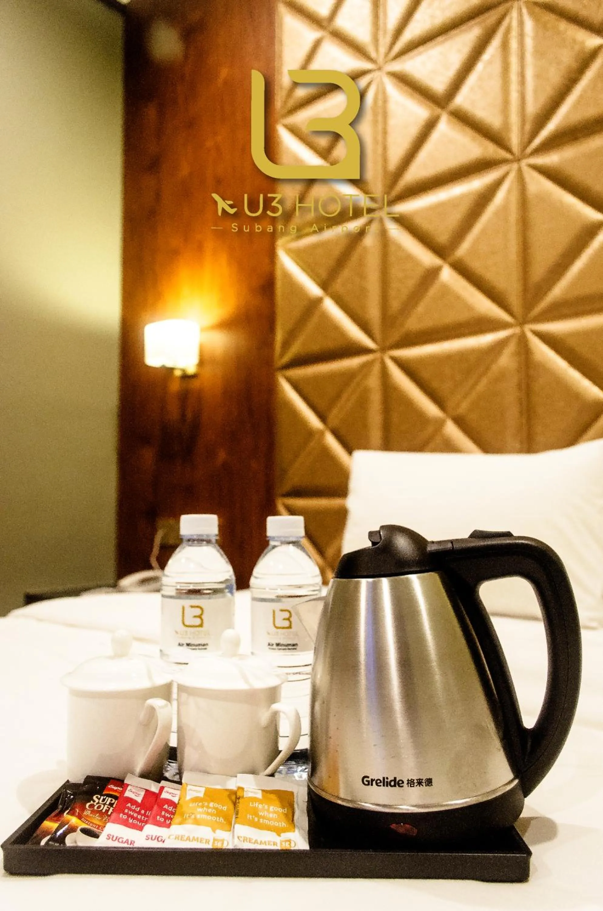 Coffee/tea facilities, Bed in U3 HOTEL