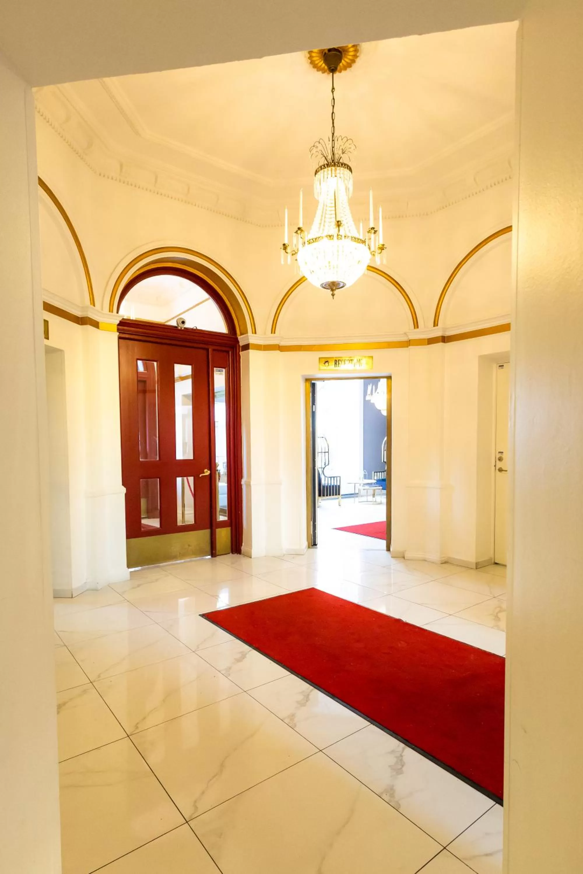 Property building in Hotell Hjalmar