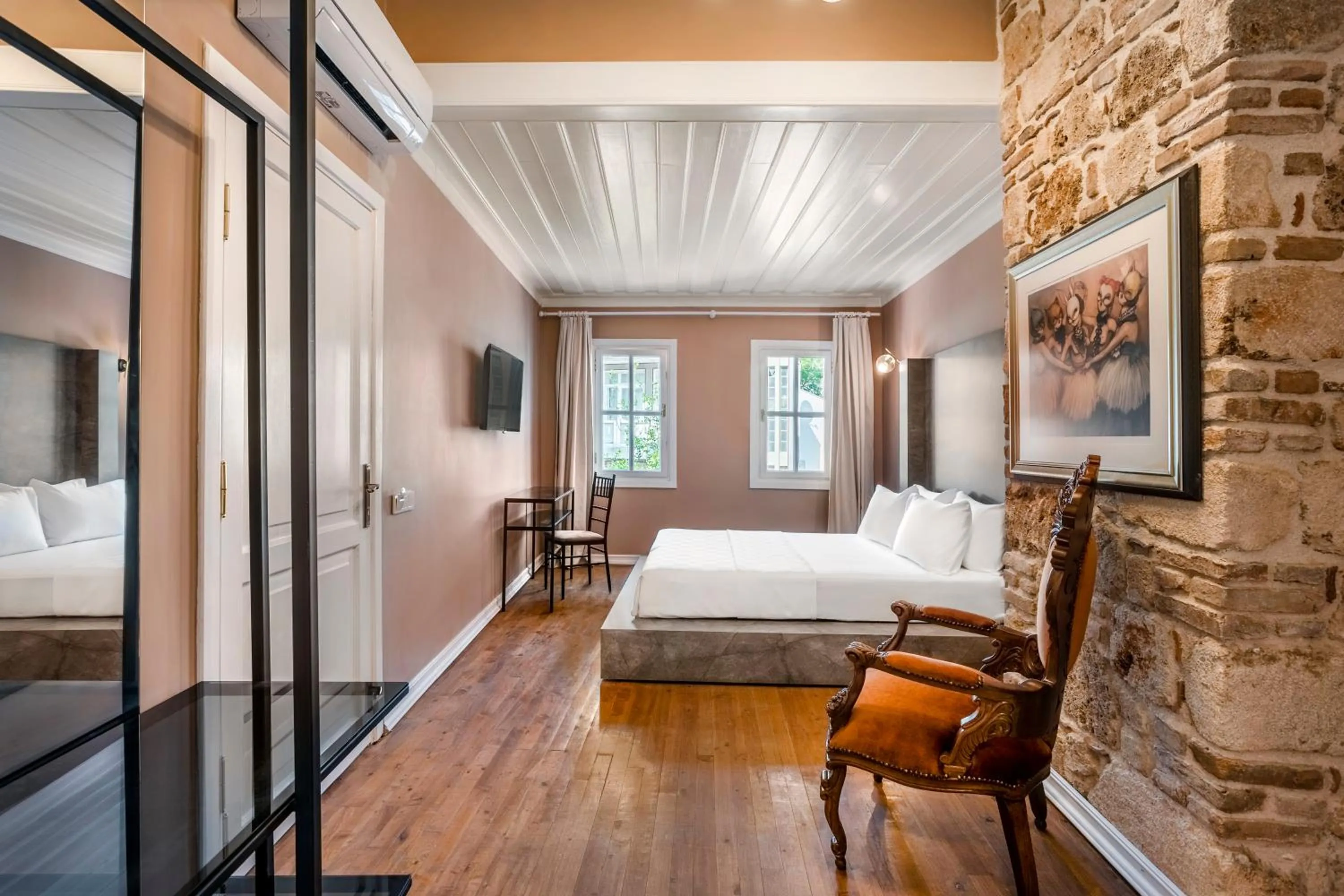 Photo of the whole room in Palmenhaus Antalya