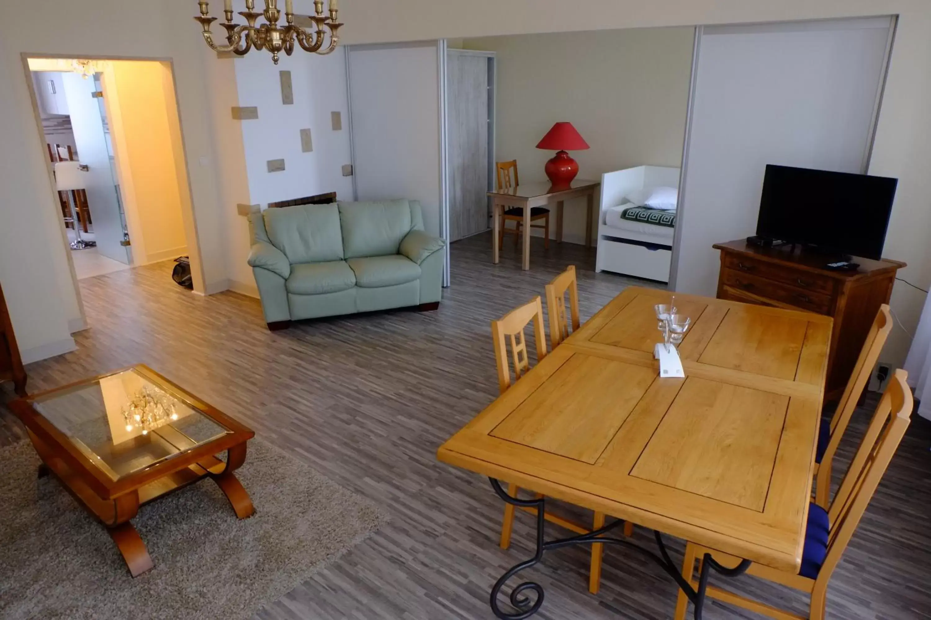 Standard Studio in Hôtel-Restaurant du Soleil Levant Standard Studio in Hôtel-Restaurant du Soleil Levant