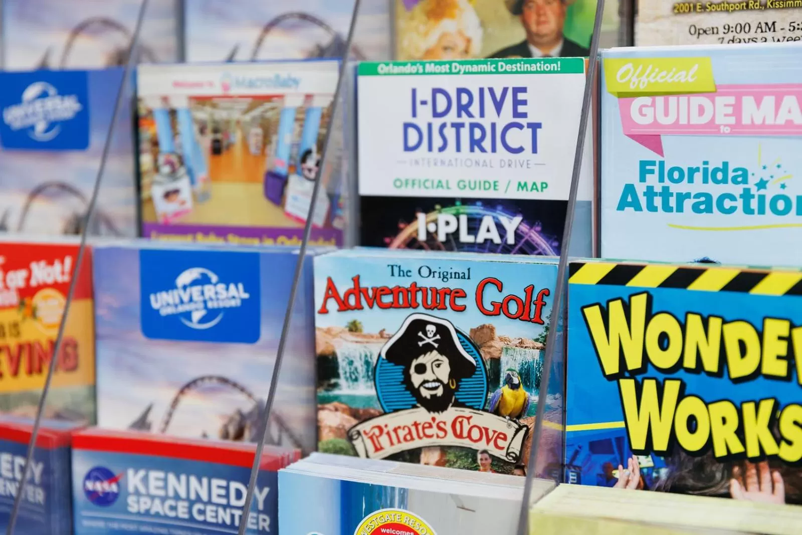 Guests in Garnet Inn & Suites, Orlando