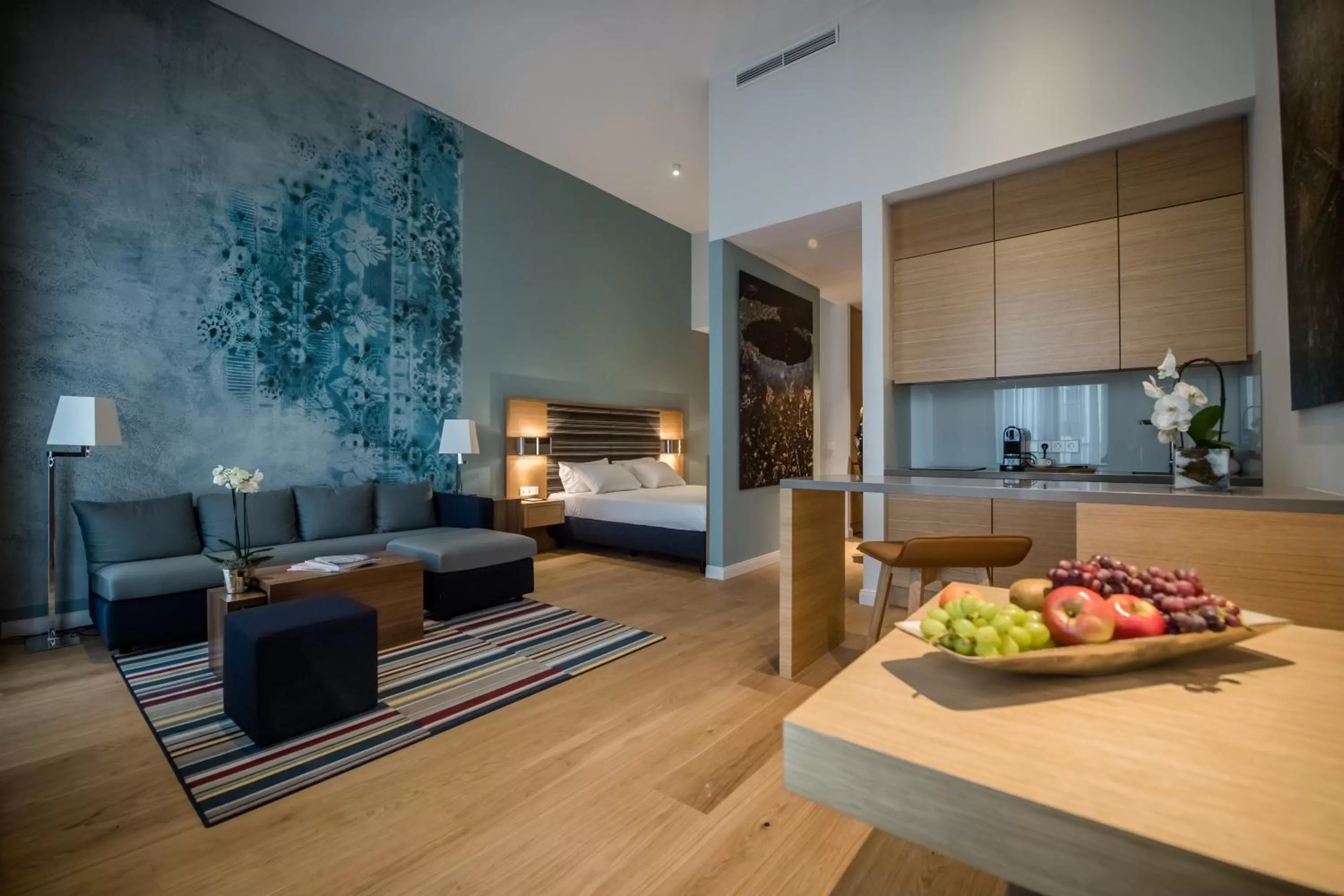 Kitchen or kitchenette, Bed in The Wellem