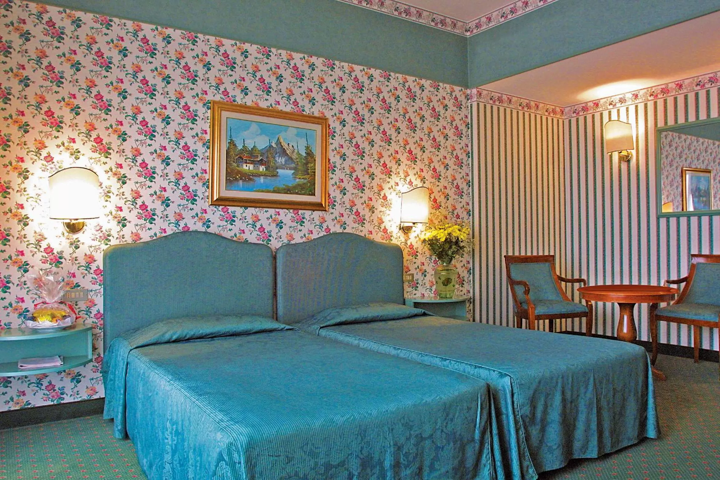 Photo of the whole room, Bed in Hotel La Residence & Idrokinesis