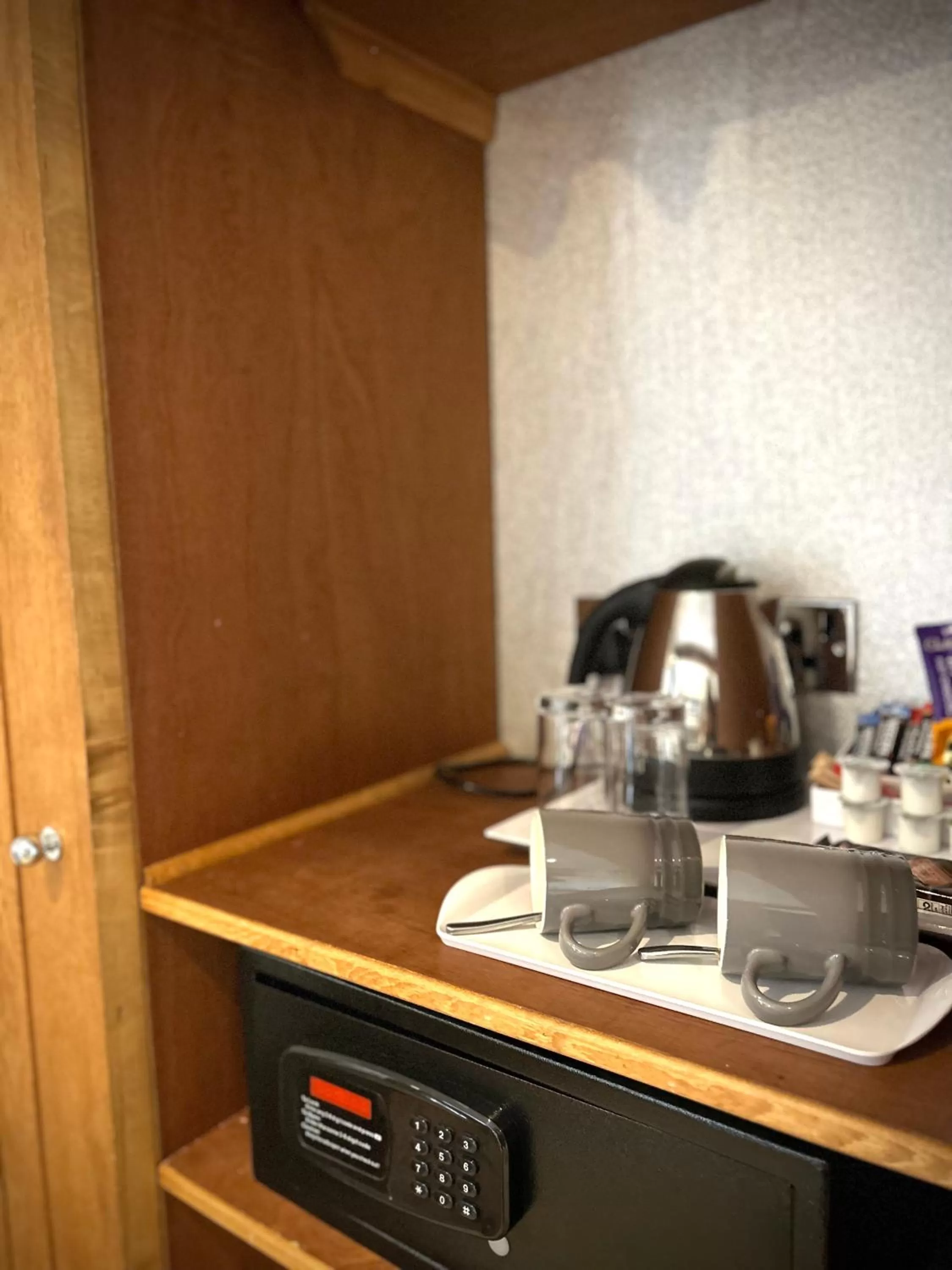 Coffee/tea facilities in Royal Oak Appleby