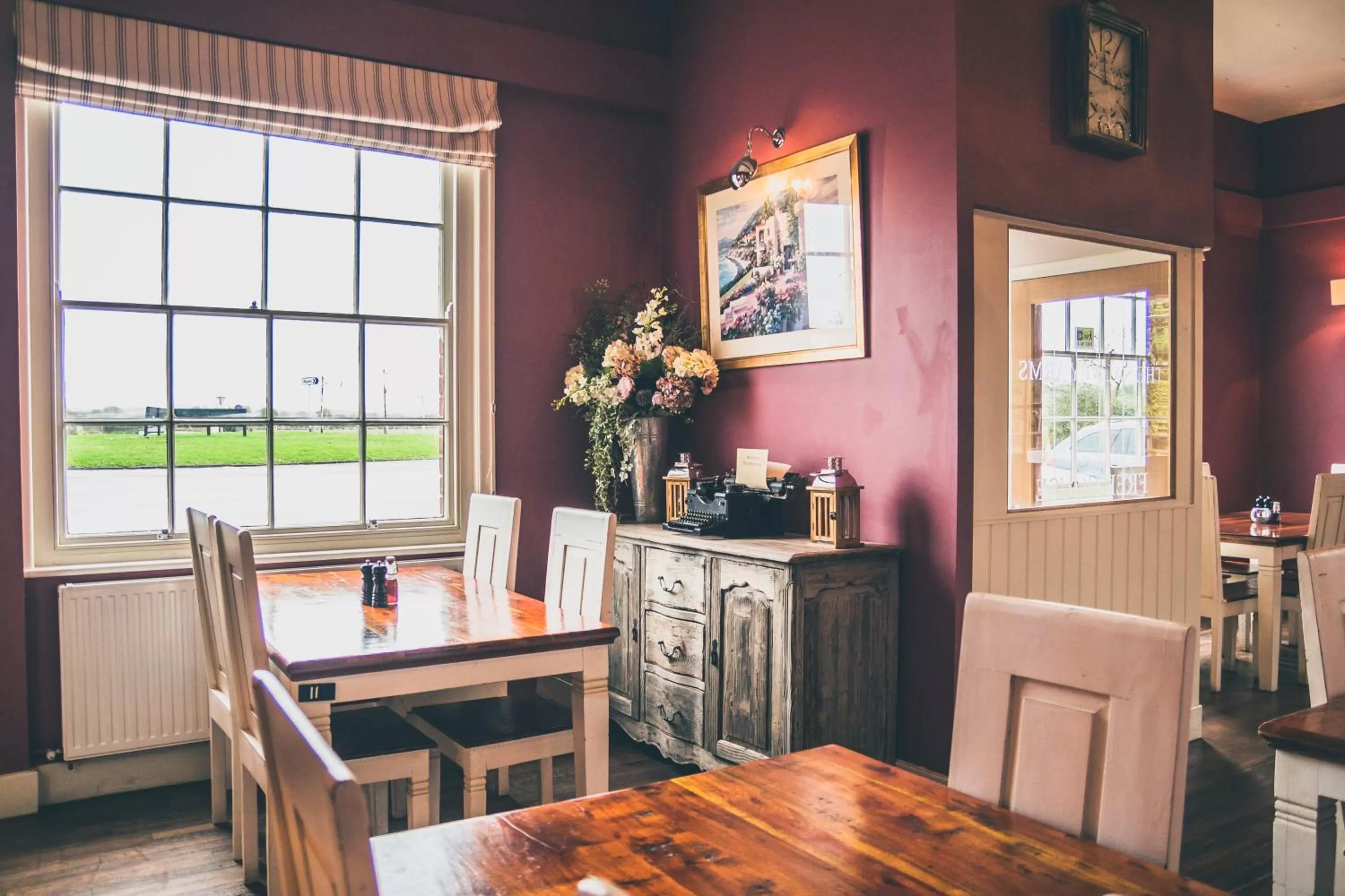 Restaurant/places to eat in The Salwey Arms