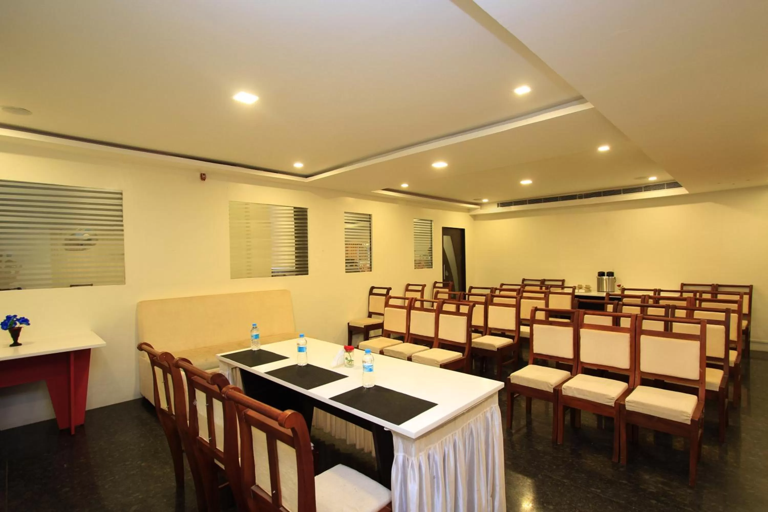 Meeting/conference room in Ambaari hotel