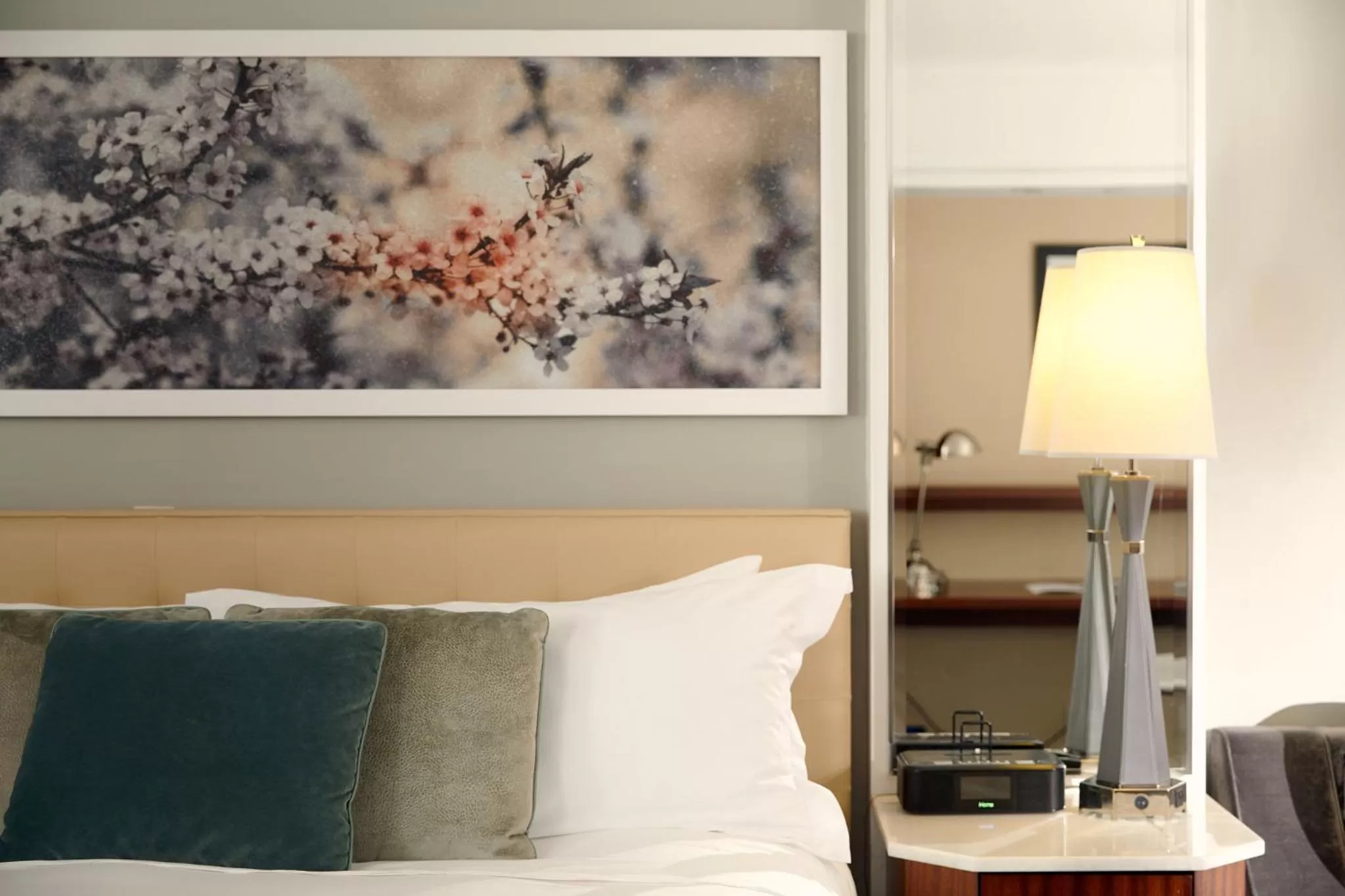 Photo of the whole room in Loews Regency New York Hotel