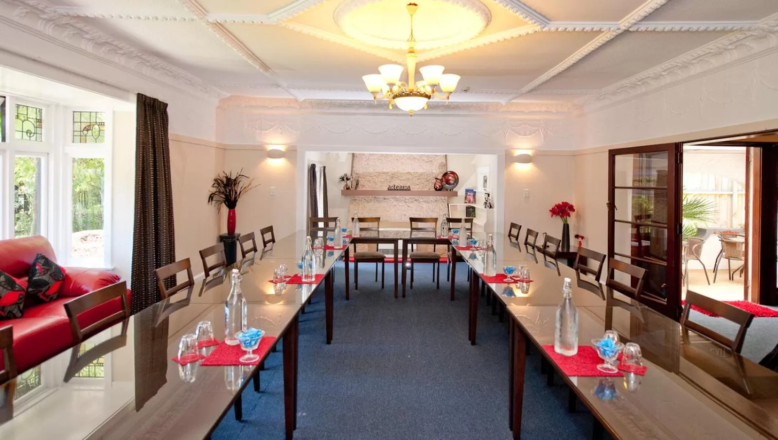 Restaurant/Places to Eat in Anndion Motel