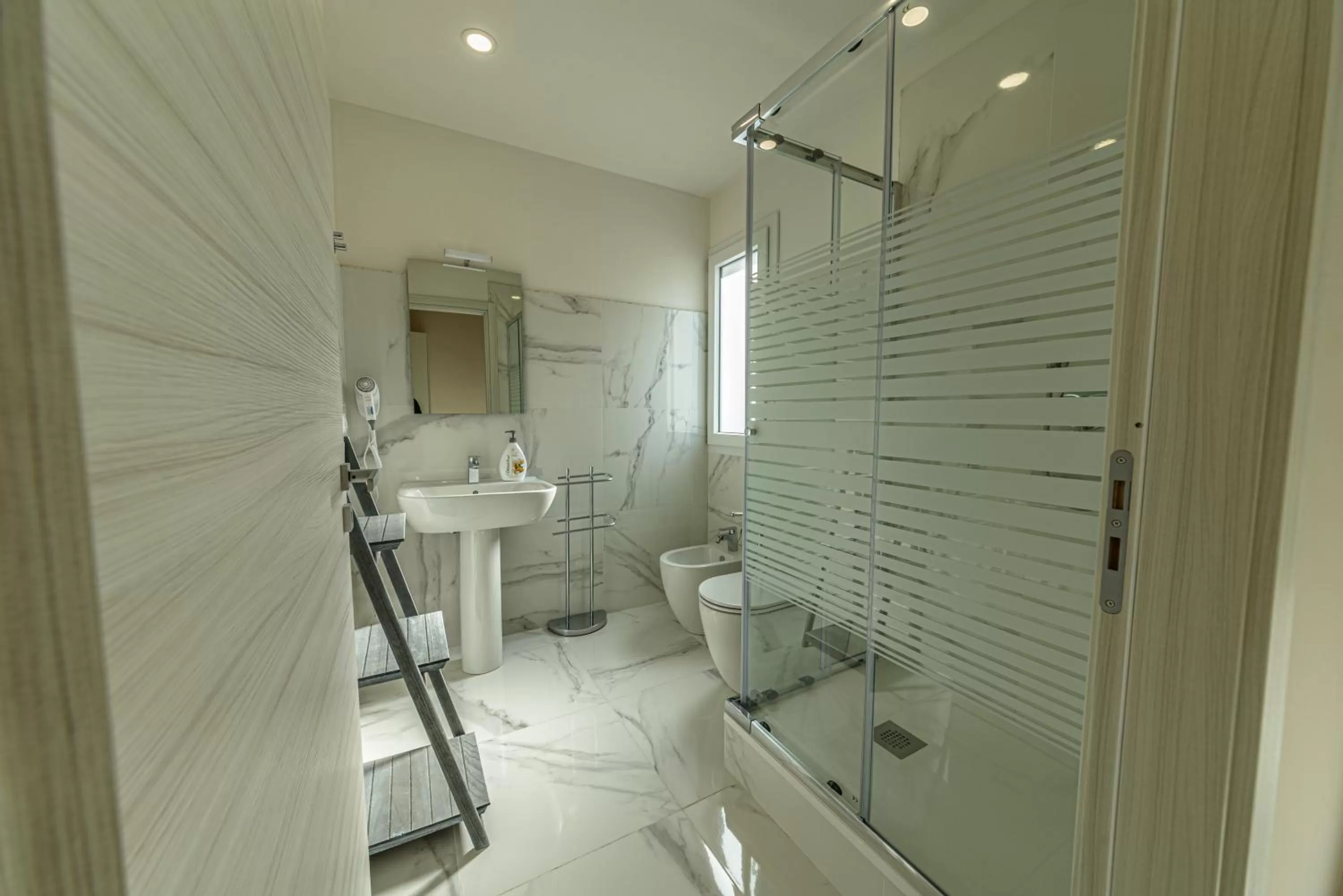 Bathroom in Corleone GUESTHOUSE