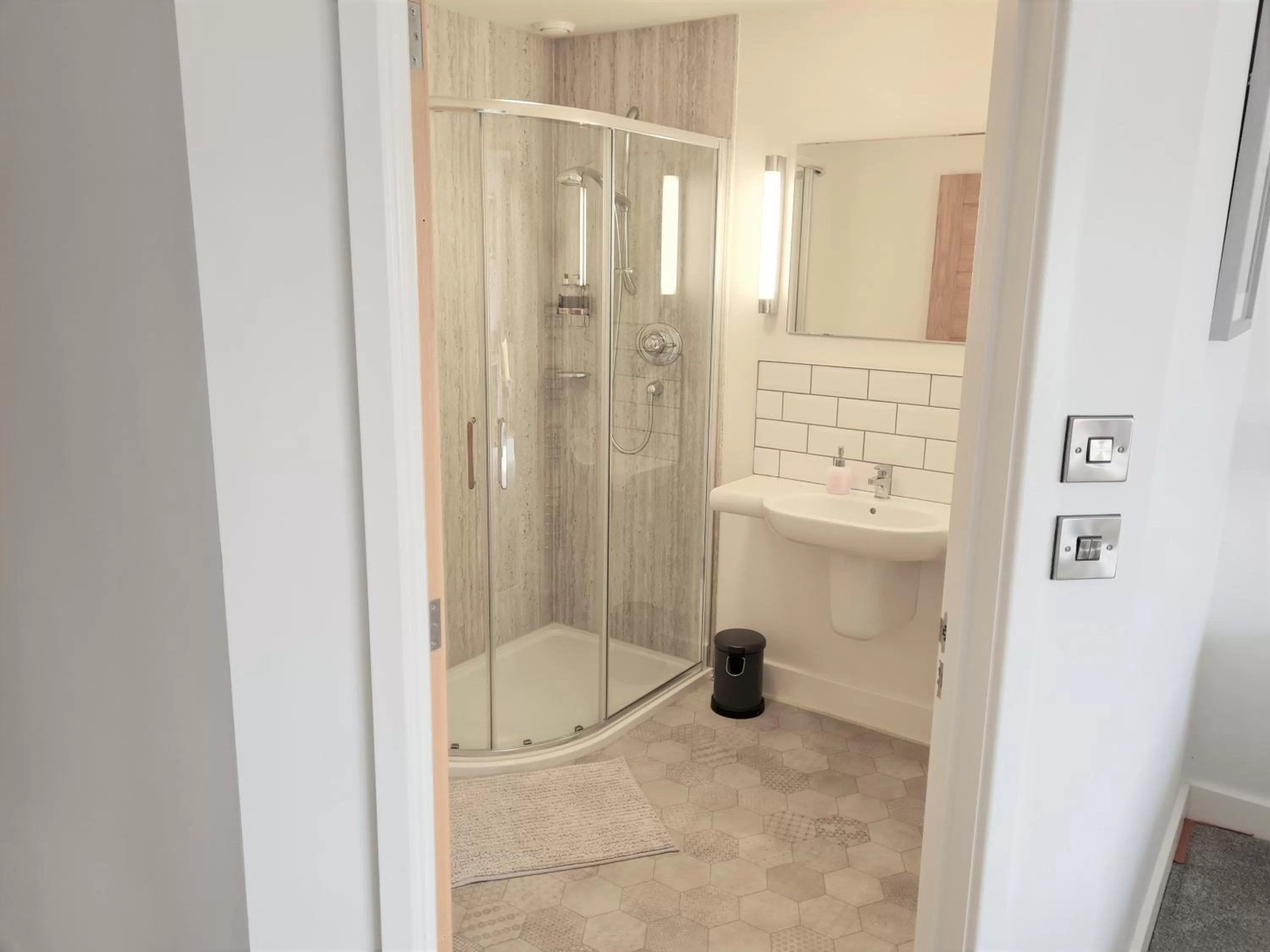 Bathroom in Camden Lodge B&B Brecon.