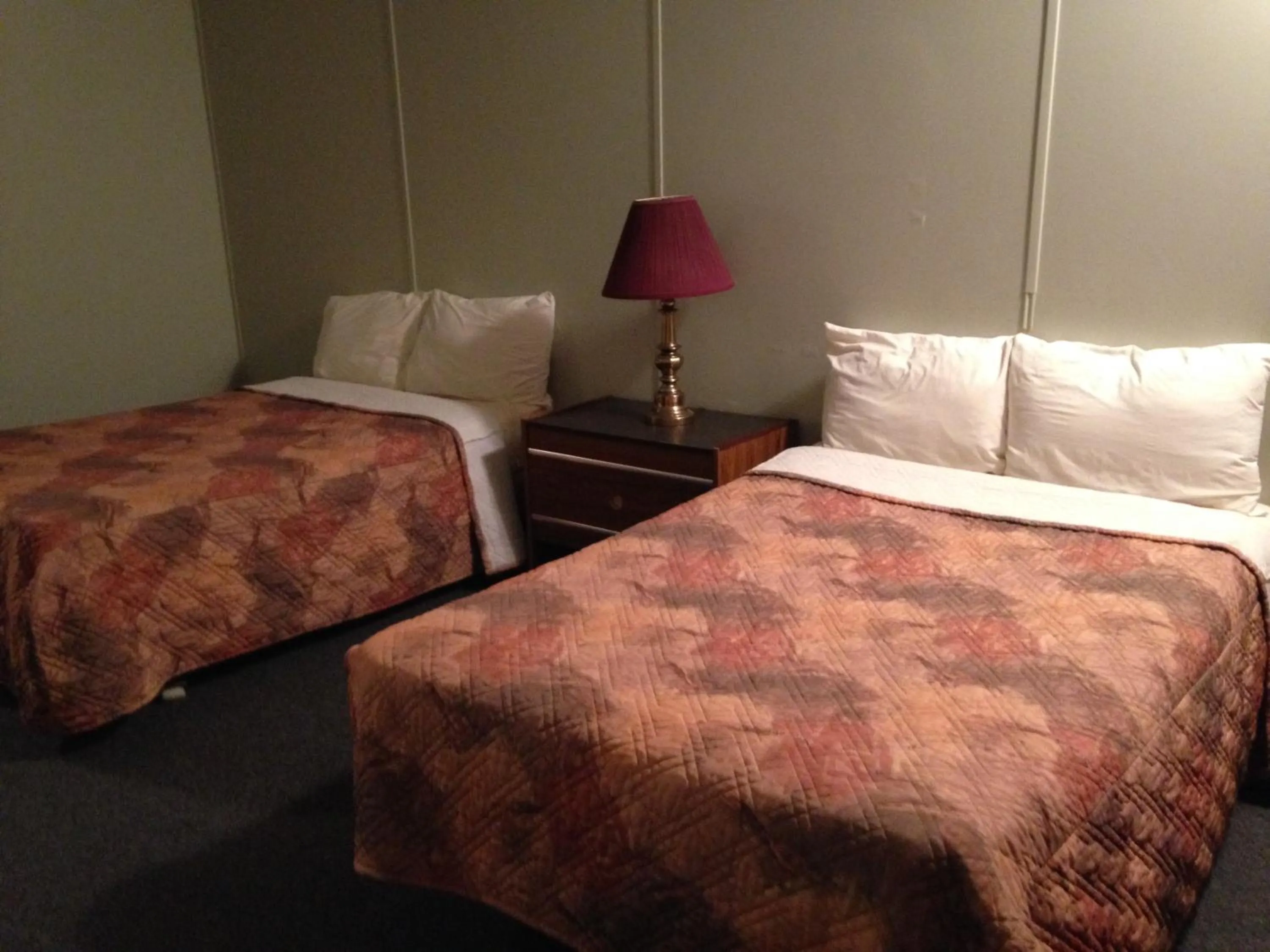Bedroom in Macklin Motor Inn