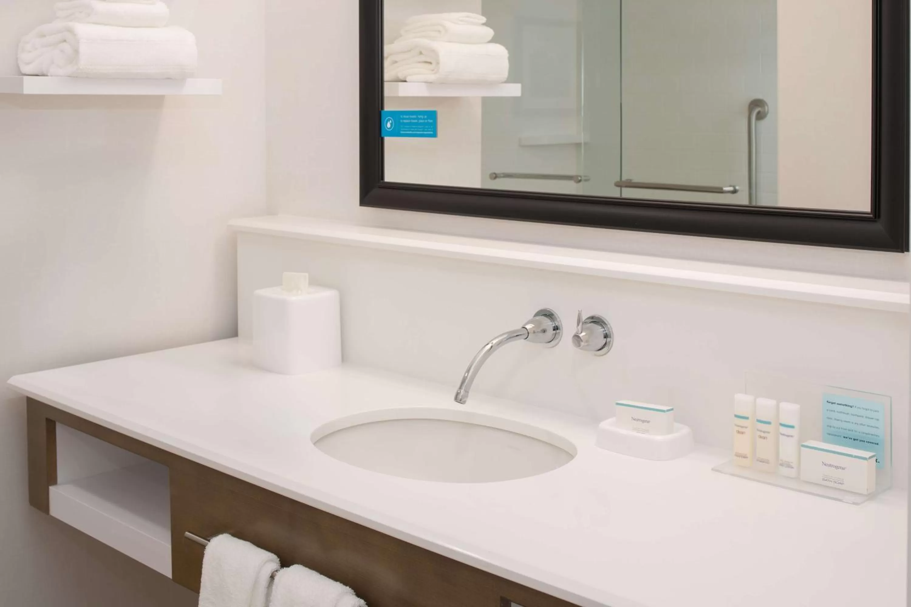 Bathroom in Hampton Inn And Suites By Hilton Portland-Pearl District