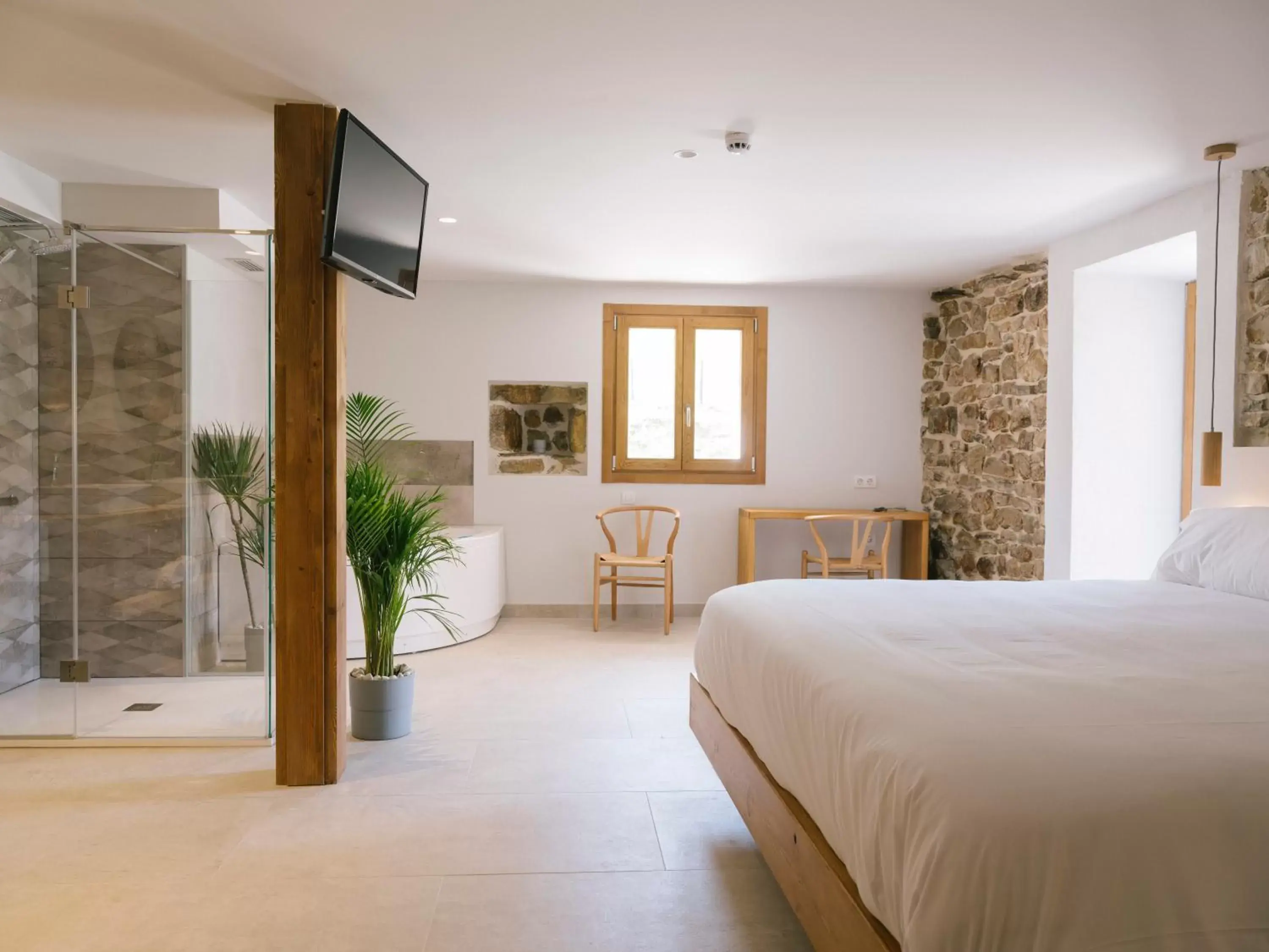 Superior Room in Hotel Nafarrola - Gastronomy & Wine Superior Room in Hotel Nafarrola - Gastronomy & Wine